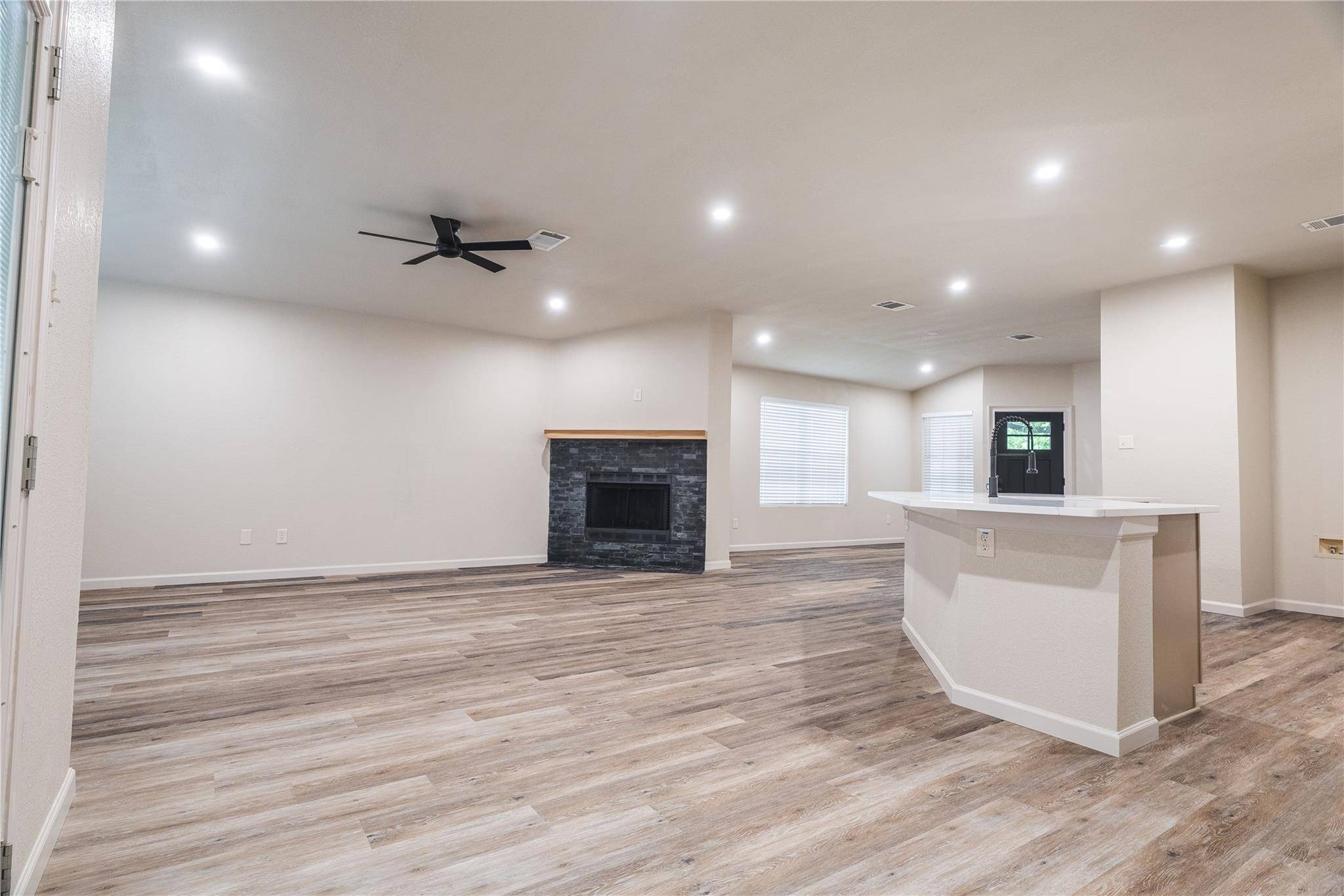 1205 Gazania DR, Pflugerville, TX 78660