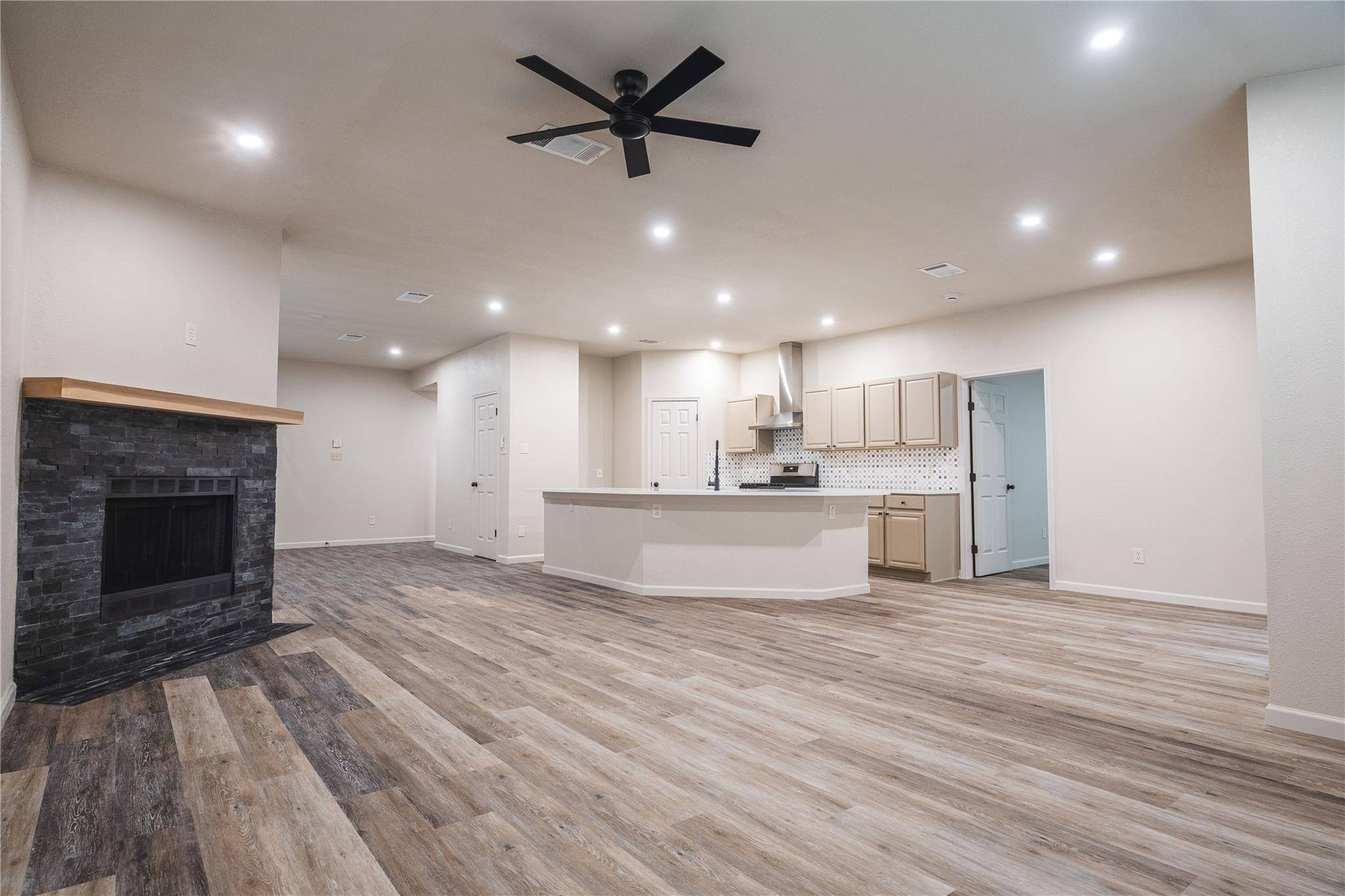 1205 Gazania DR, Pflugerville, TX 78660