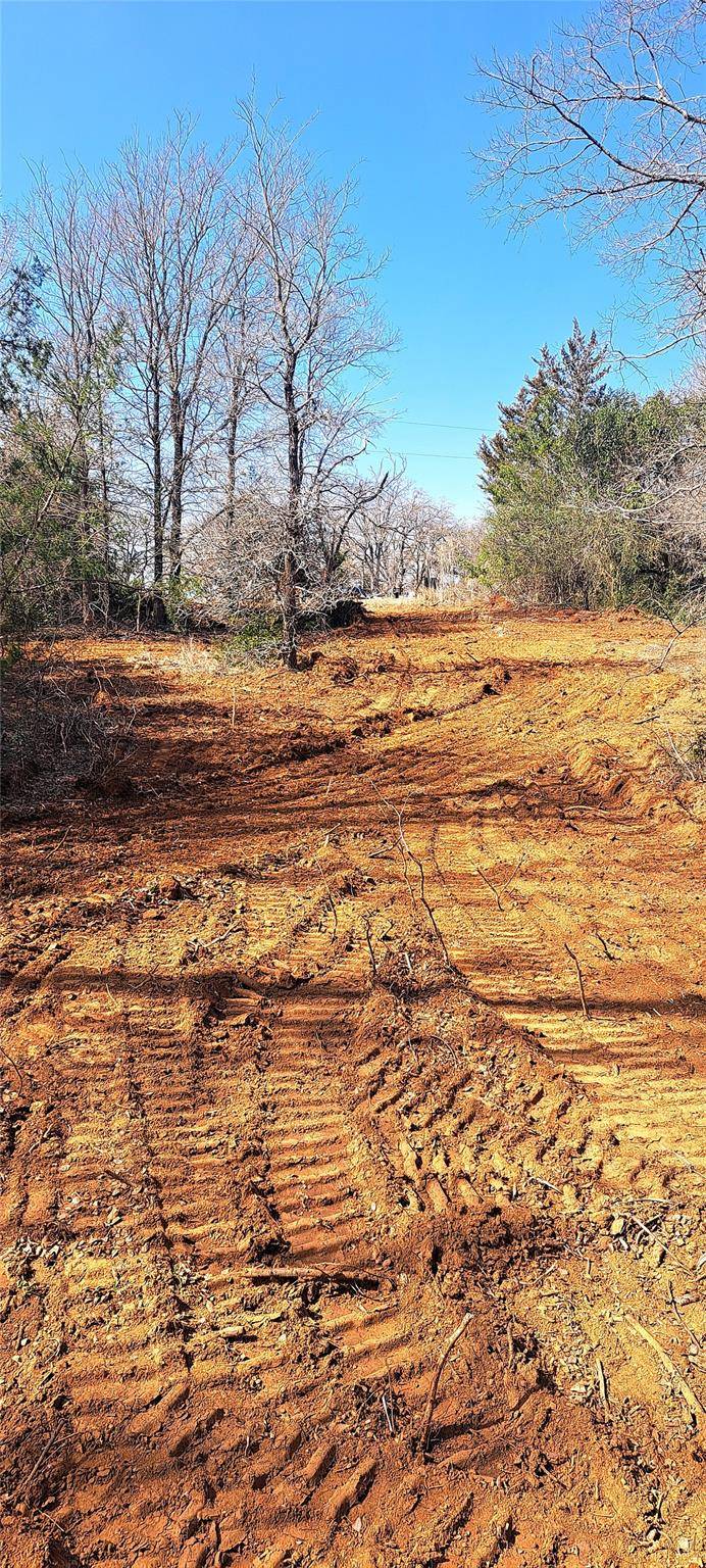 335 County Road N, Rockdale, TX 76567