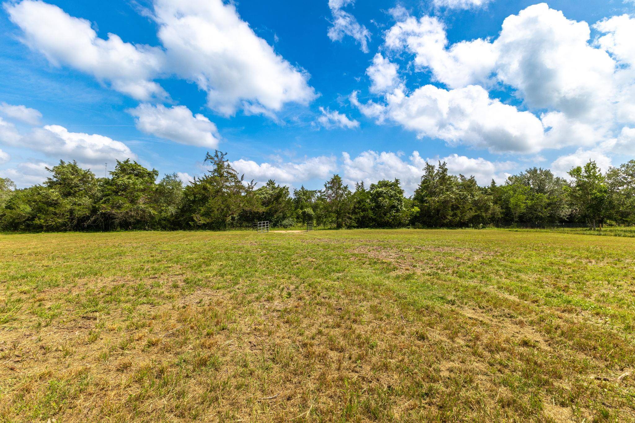 2112 (Tract #4) Baca LOOP, Flatonia, TX 78941