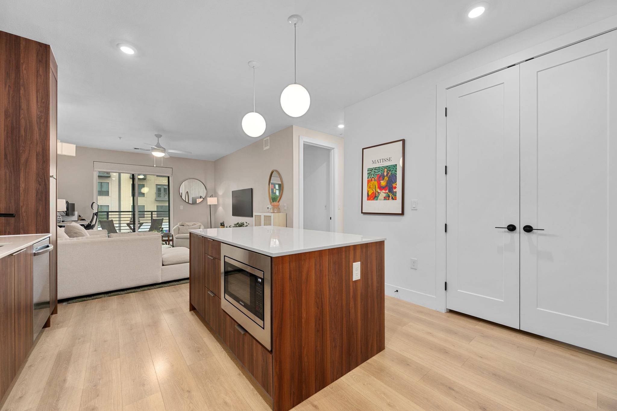 1701 Simond Ave #215, Austin, TX 78723