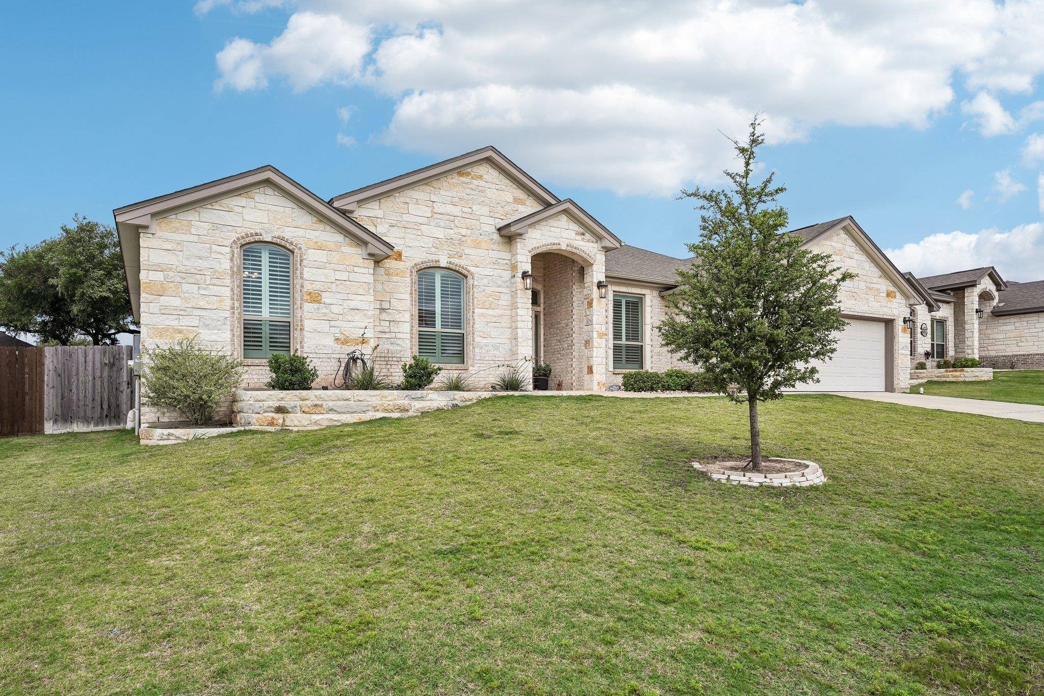 3417 Waggoner DR, Belton, TX 76513