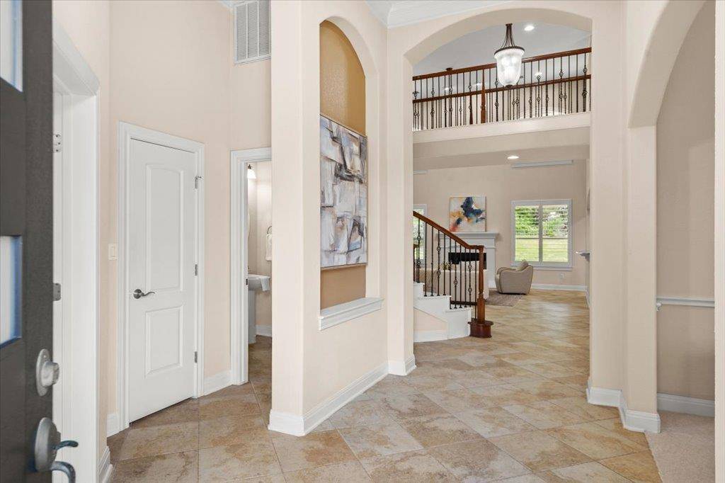 219 Varco DR, Austin, TX 78738