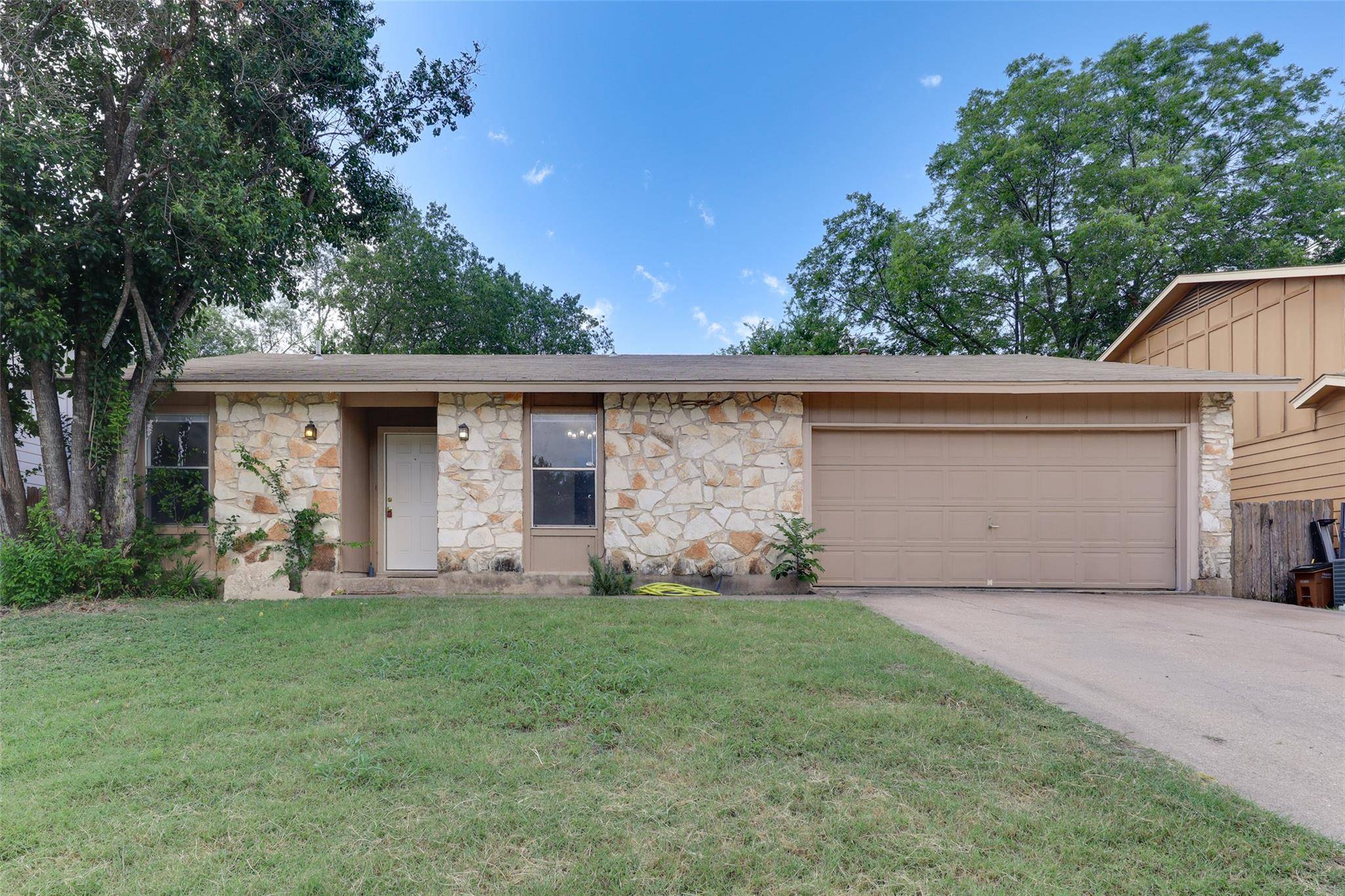 656 Mairo ST, Austin, TX 78748