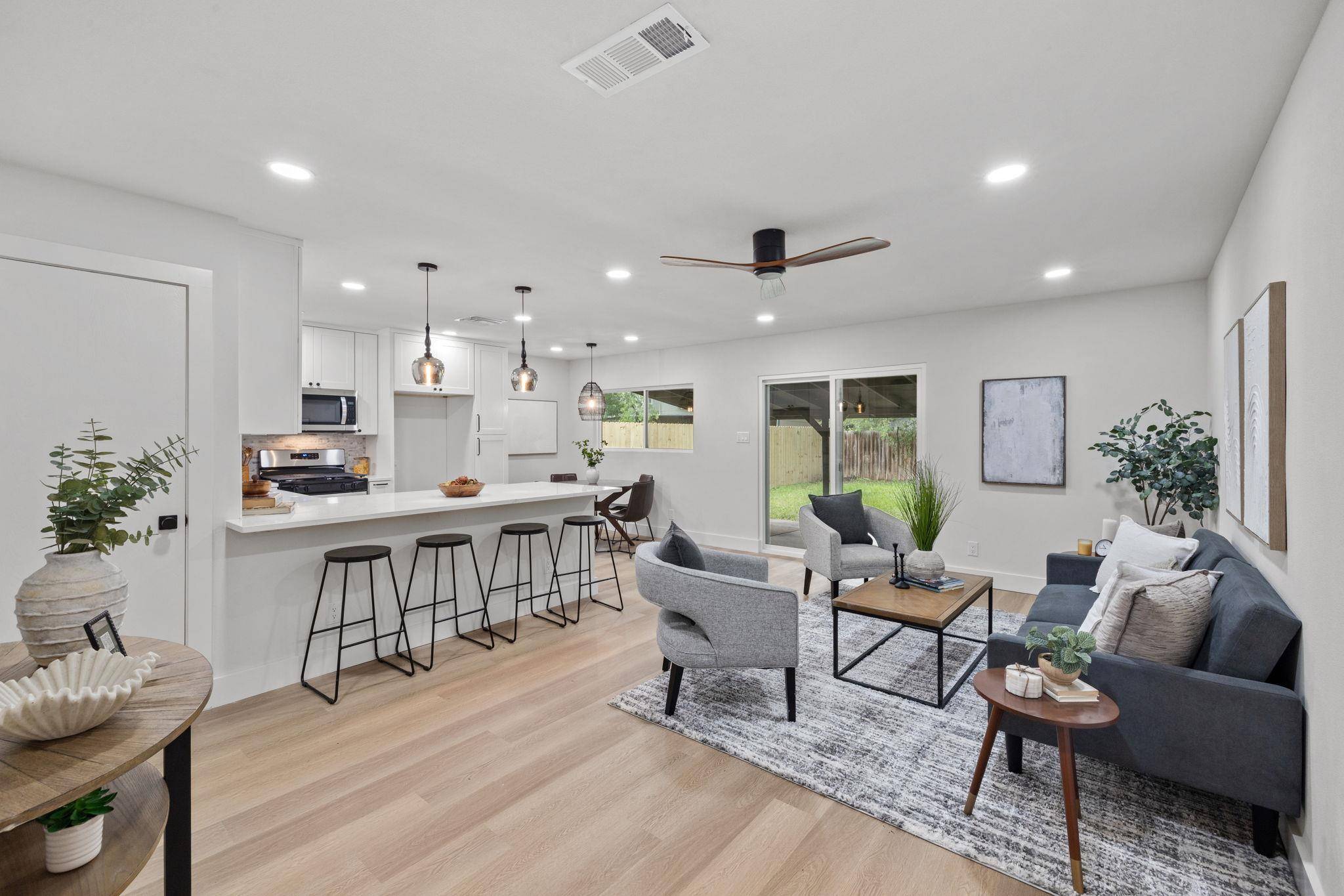 4402 Dove Springs DR, Austin, TX 78744