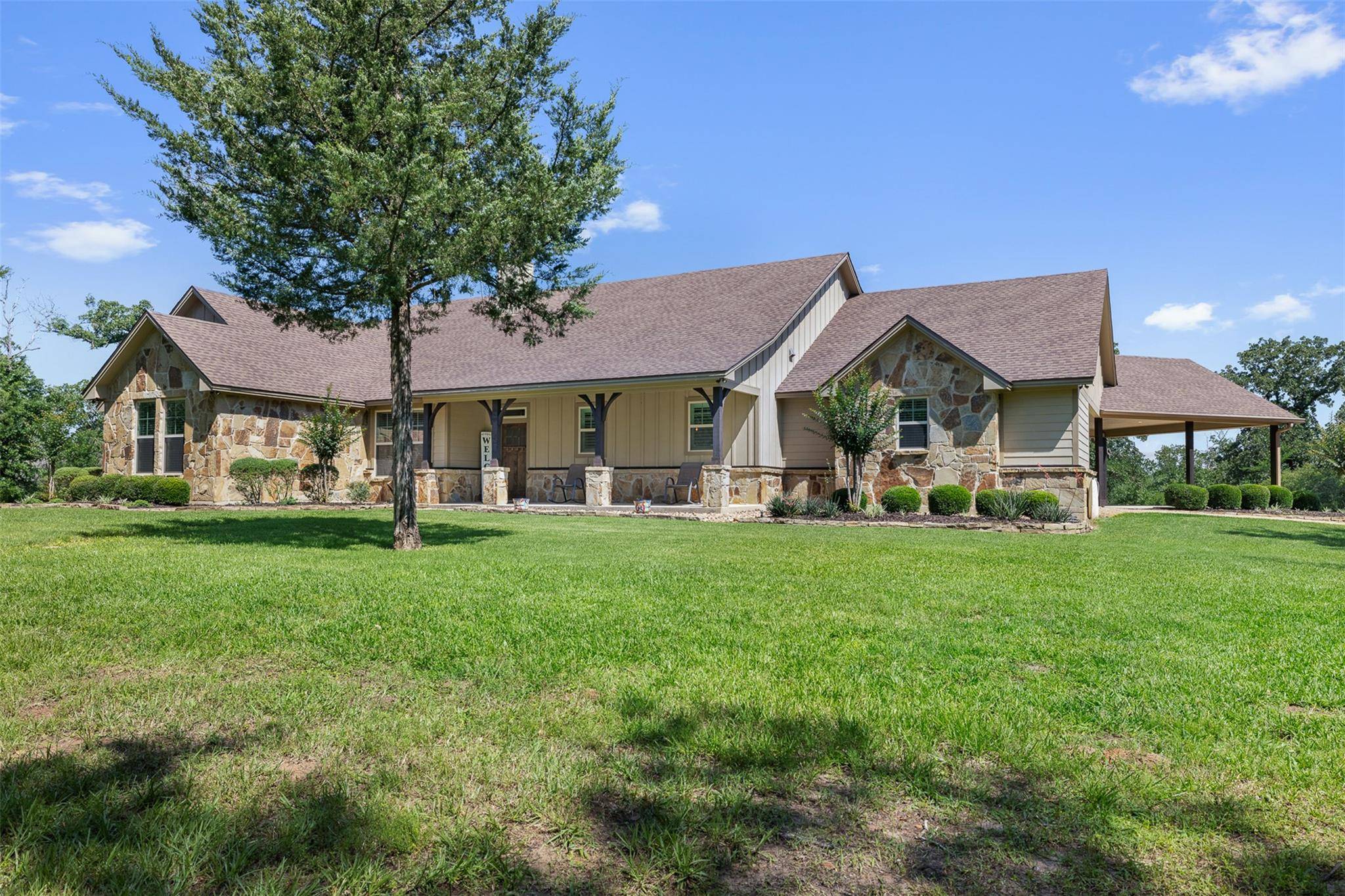 1306 22 Hills RD, Gause, TX 77857