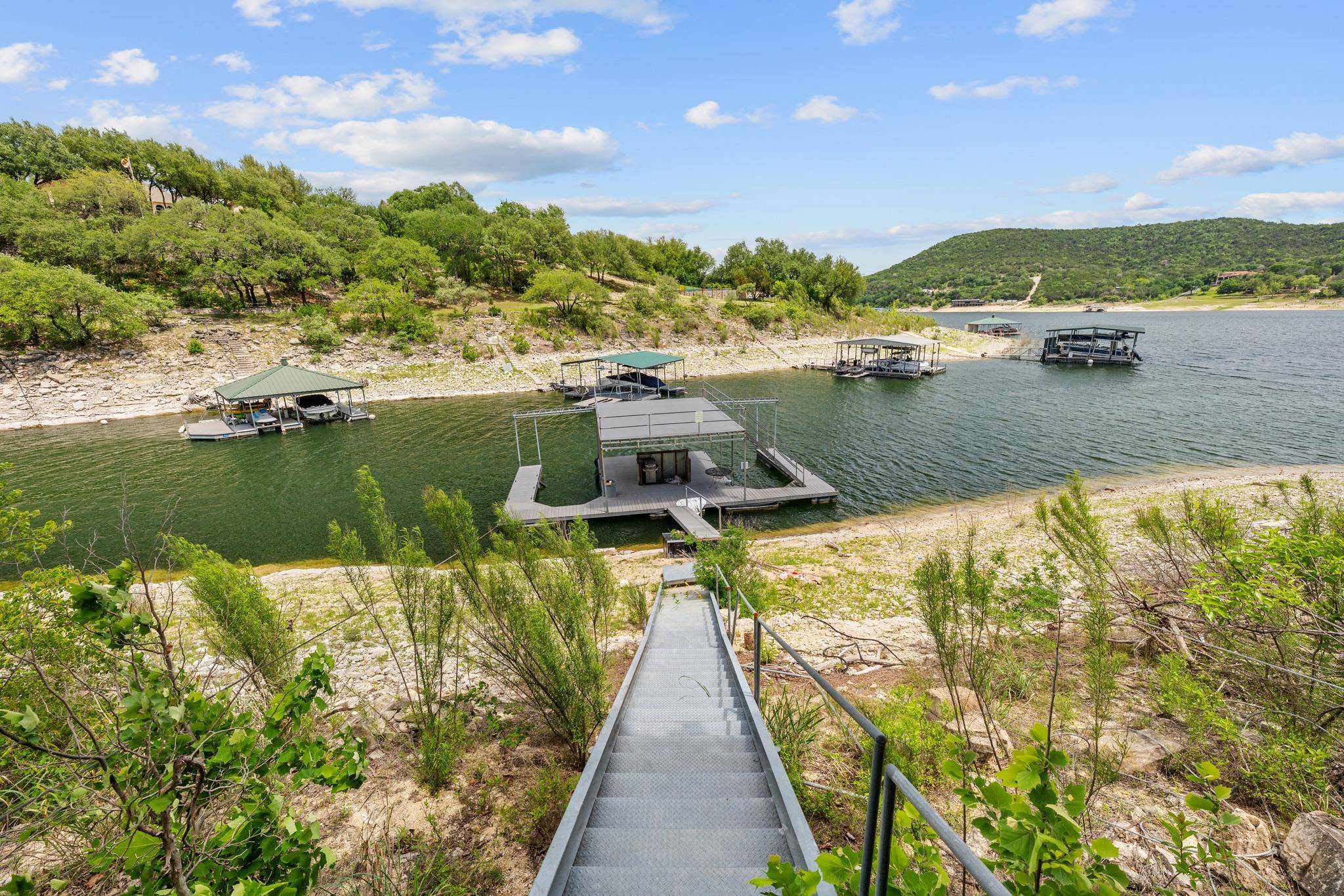 17620 Hunters Hollow, Jonestown, TX 78645