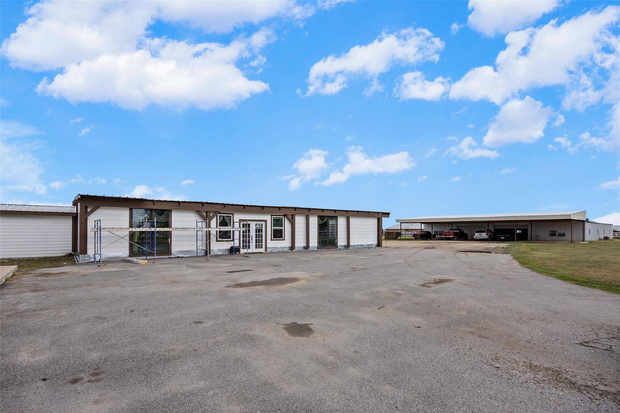 1050 Fm 619 RD, Taylor, TX 76574