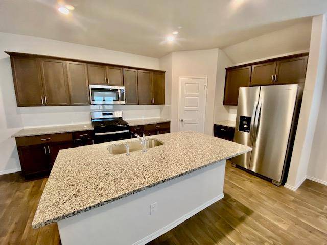 1733 James ST, New Braunfels, TX 78130