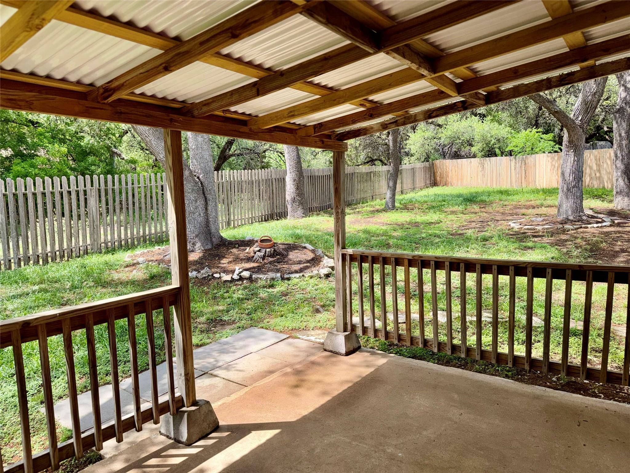 349 Fantail LOOP #B, Lakeway, TX 78734