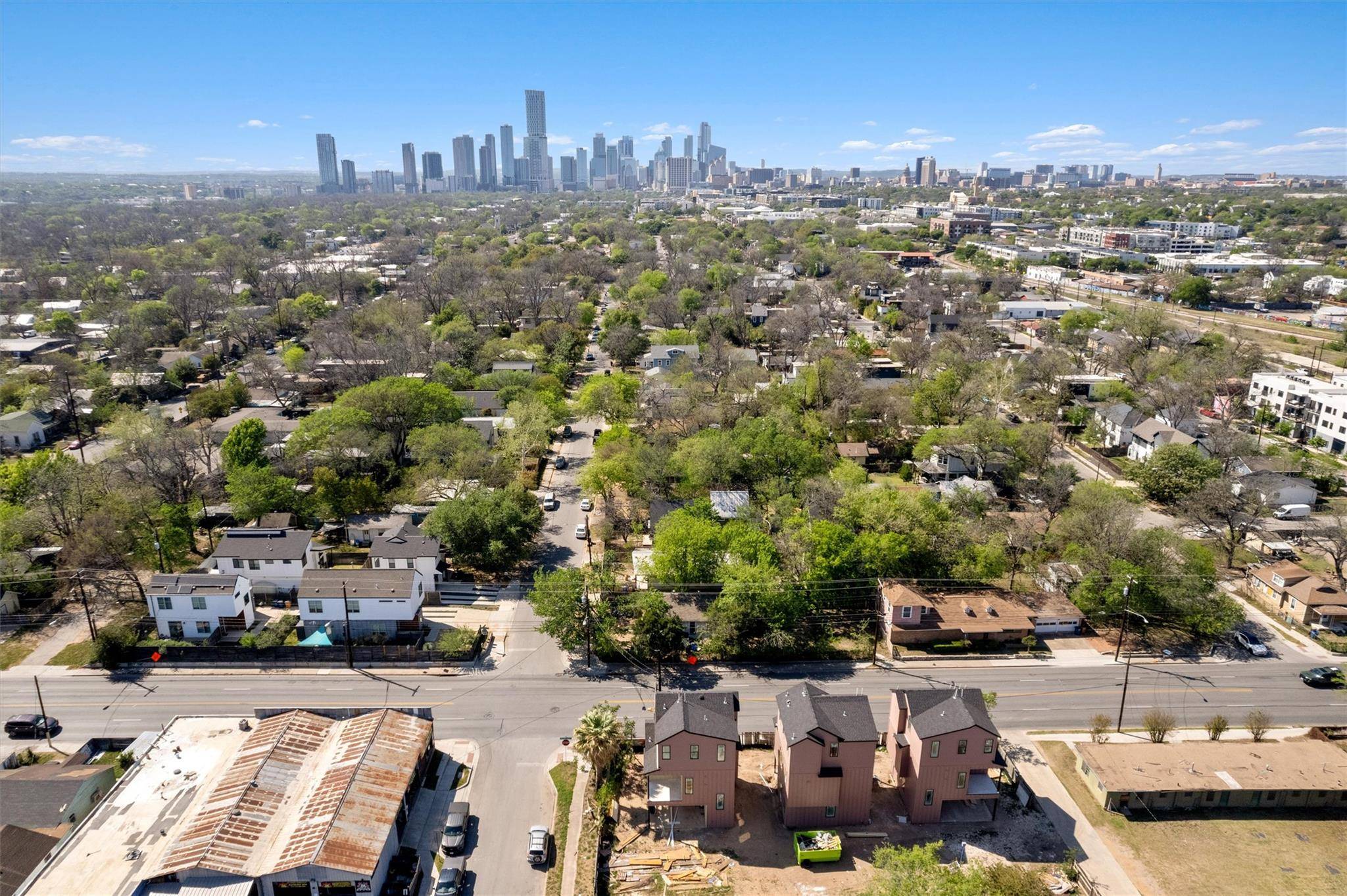 2710 E 3rd ST, Austin, TX 78702