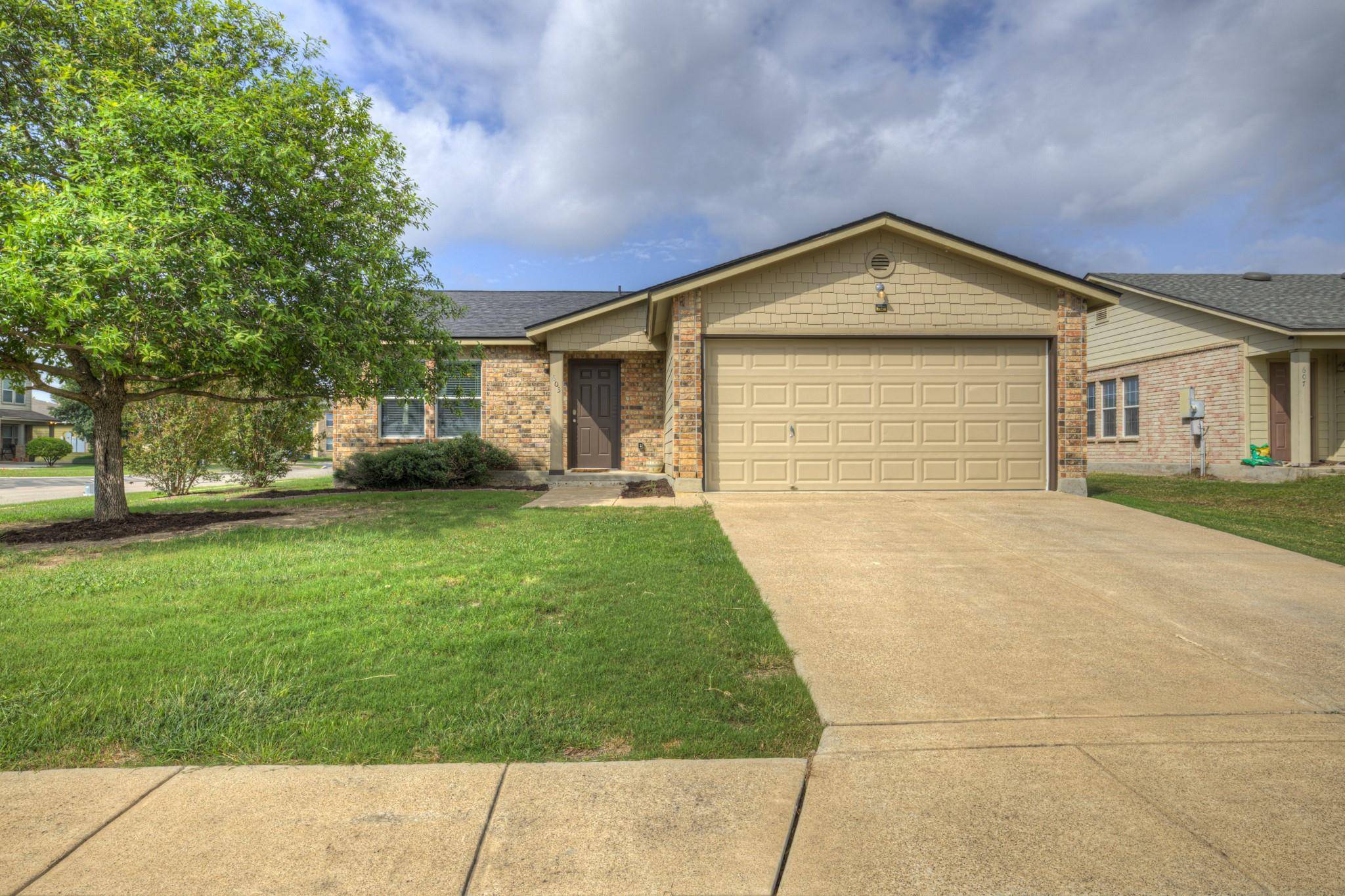 603 NW Crossing DR, New Braunfels, TX 78130