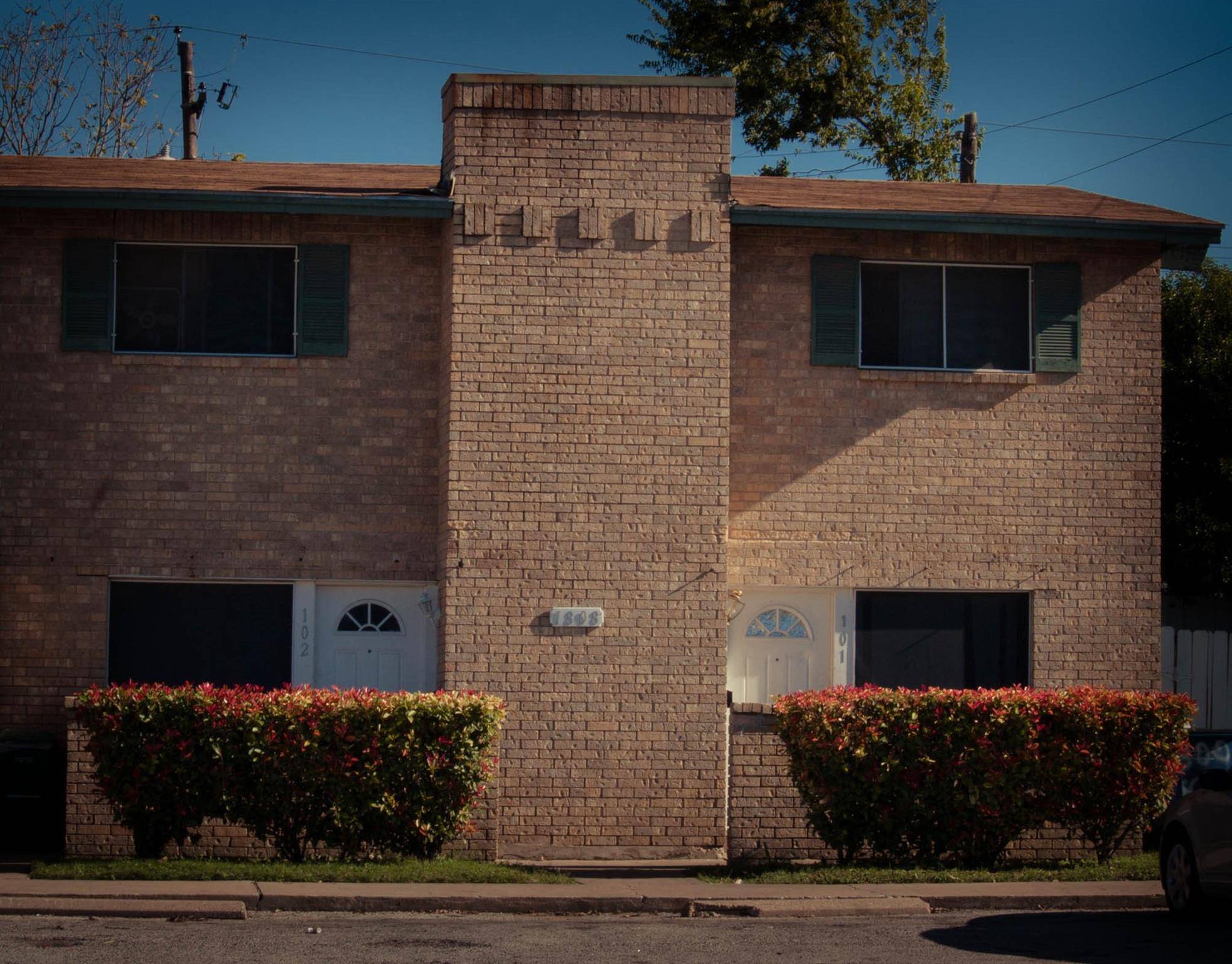1745 WOOTEN PARK DR #101, Austin, TX 78757