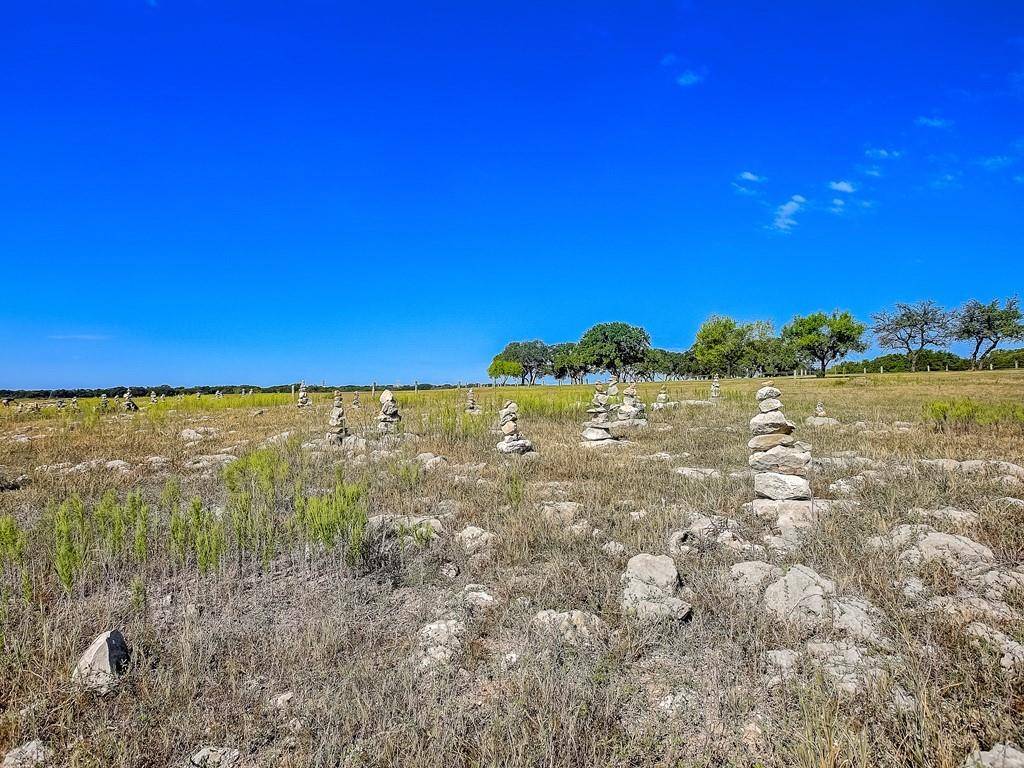 4108 Cooper LN, Lago Vista, TX 78645