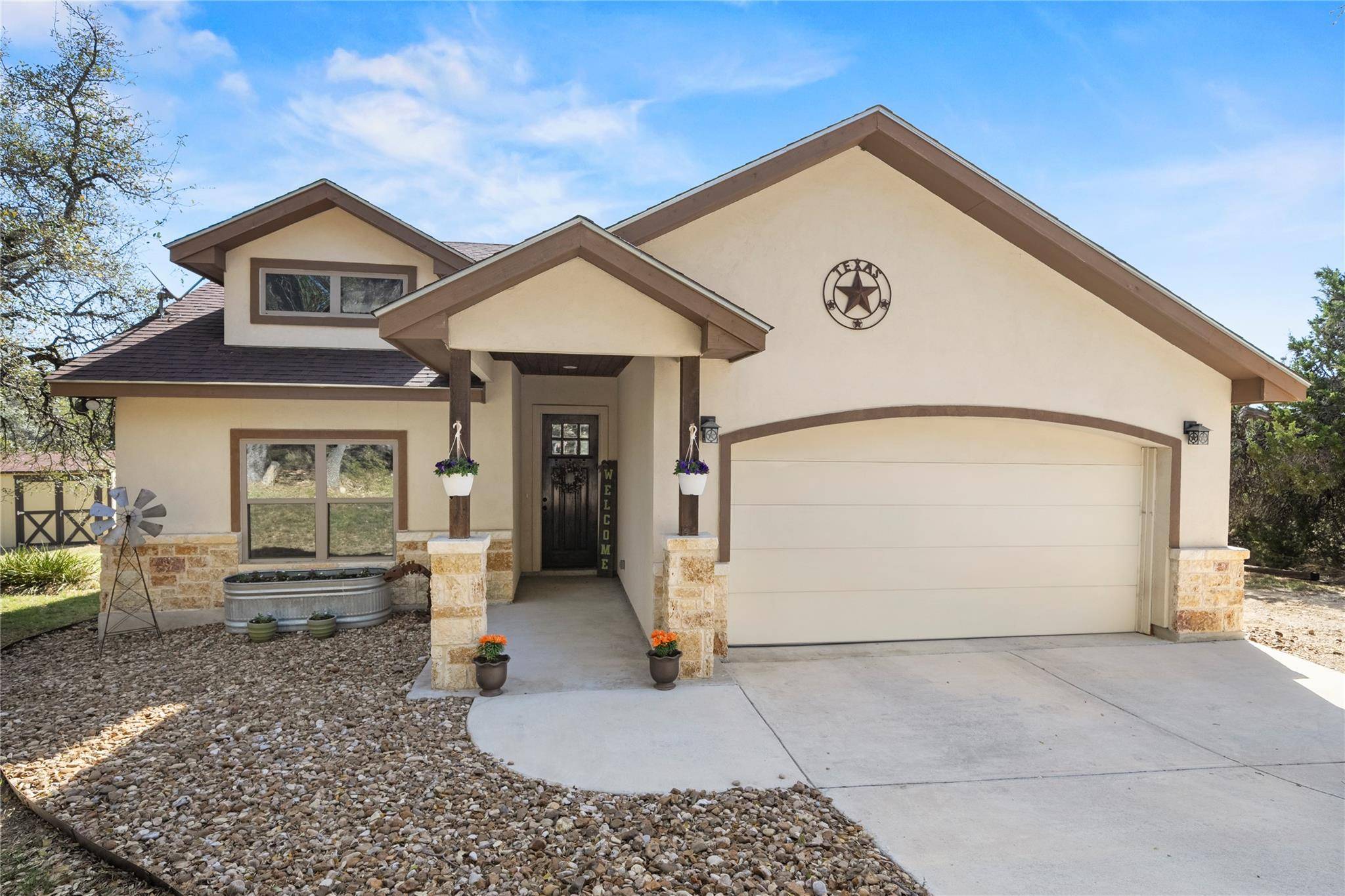 1773 Desiree ST, Canyon Lake, TX 78133