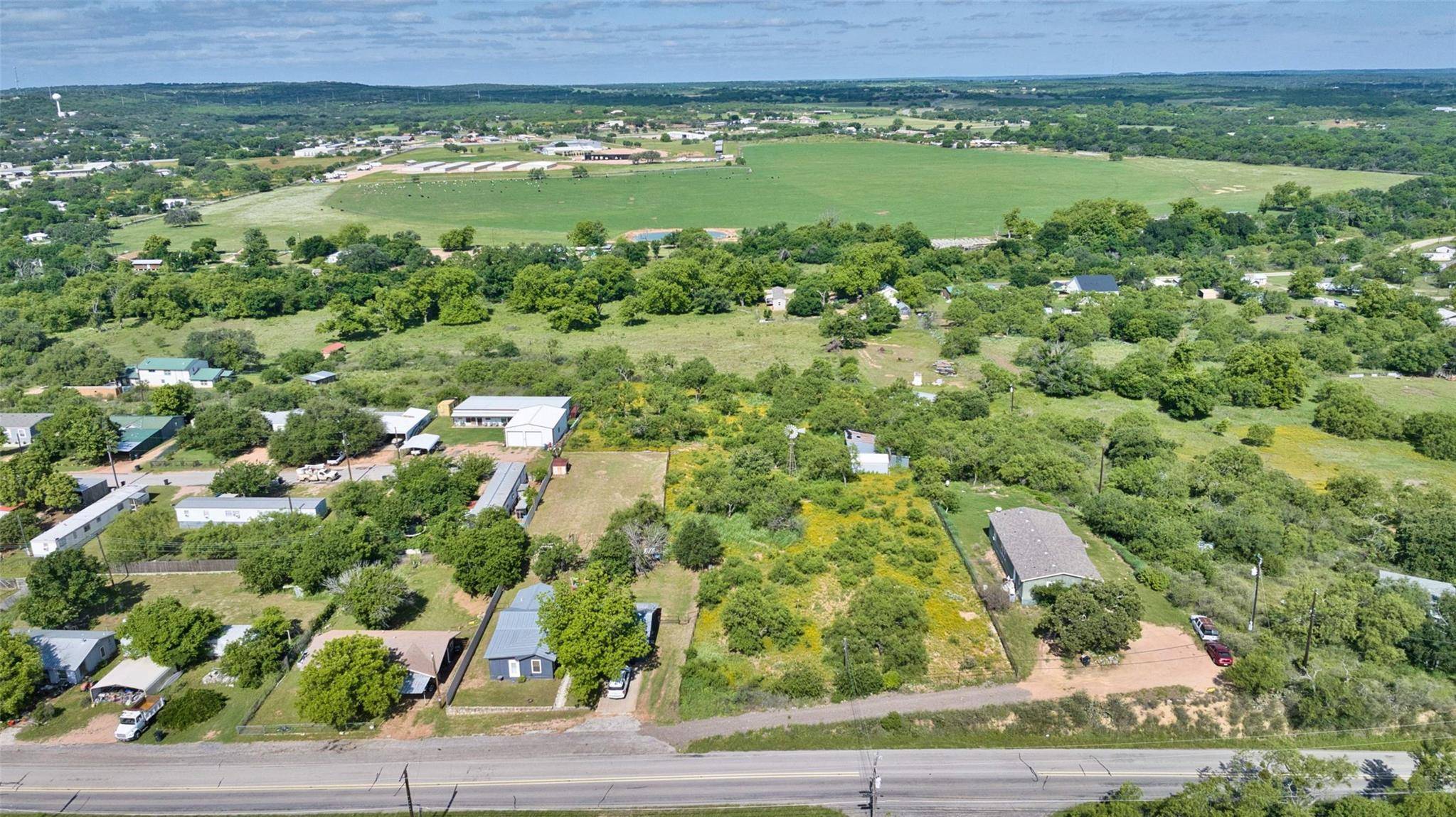 904 Bluebonnet RD, Mason, TX 76856