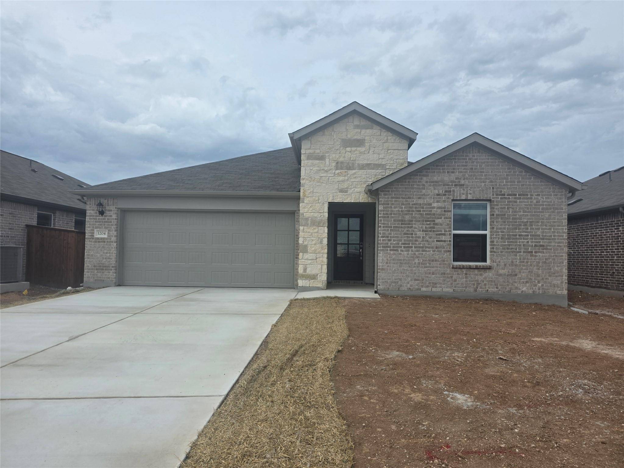 1204 Crumpton DR, Pflugerville, TX 78660