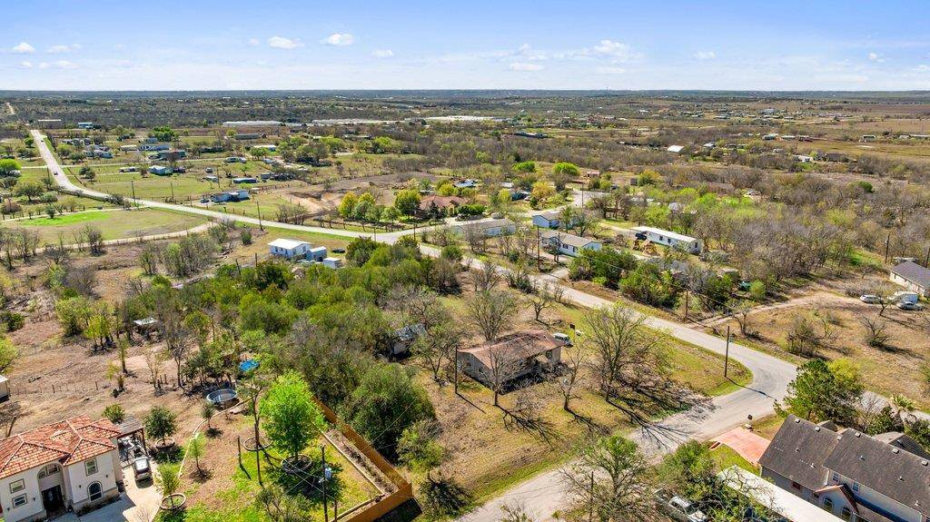 201 Peggys TRL, Kyle, TX 78640