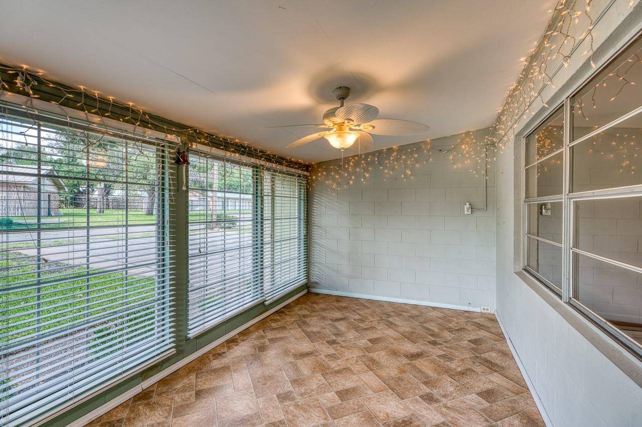 336 Carlson CIR, Buchanan Dam, TX 78609