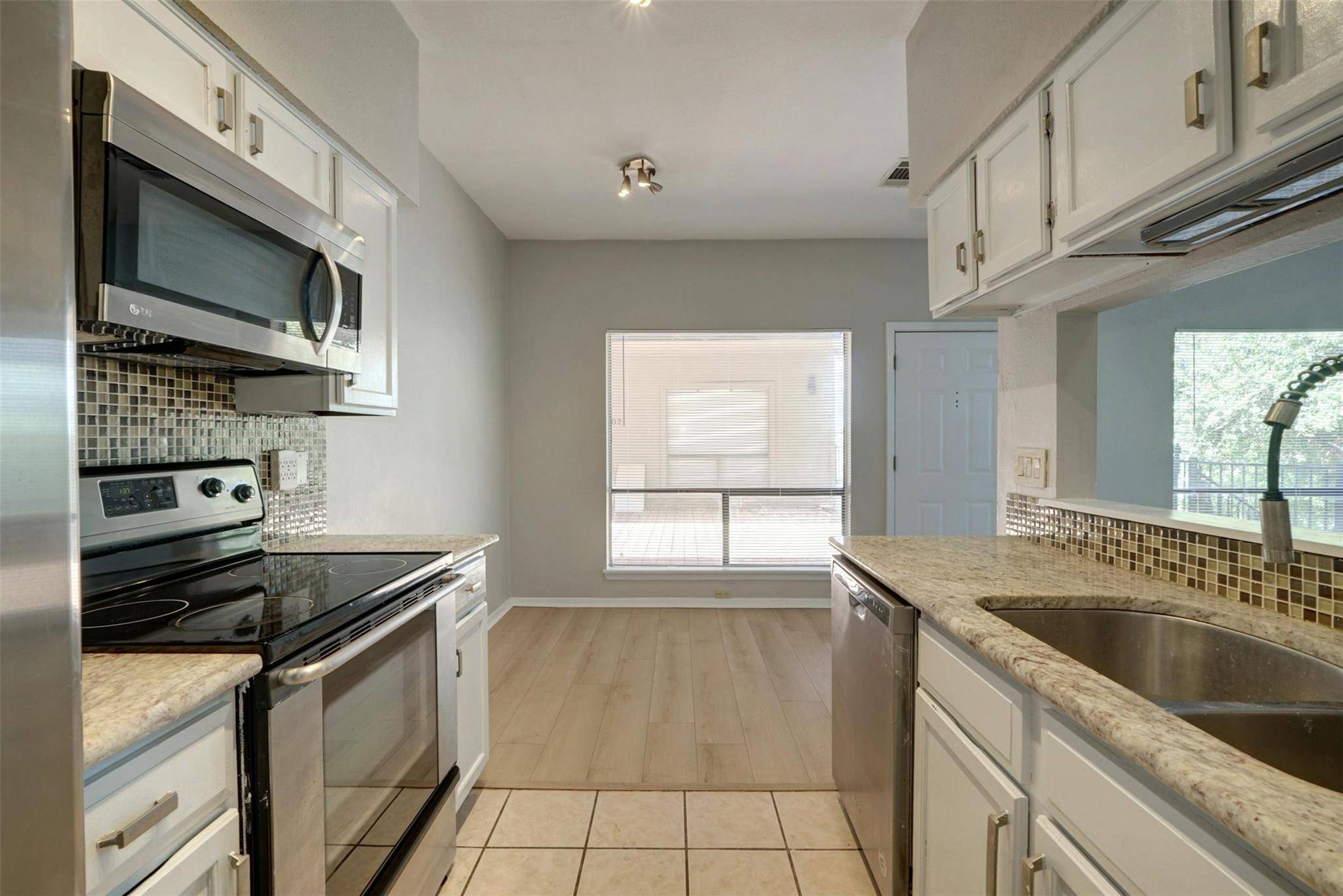 908 Poplar ST #103, Austin, TX 78705