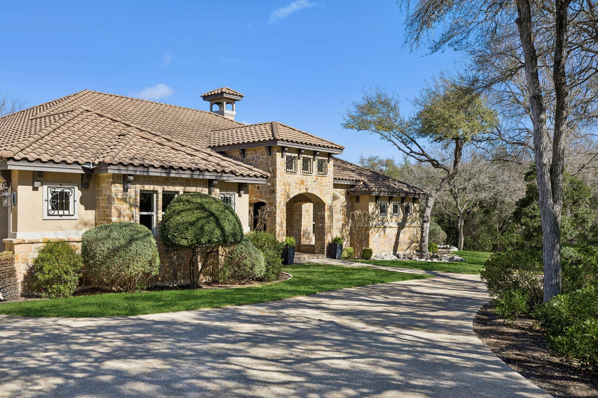 358 Mariposa LOOP, New Braunfels, TX 78132