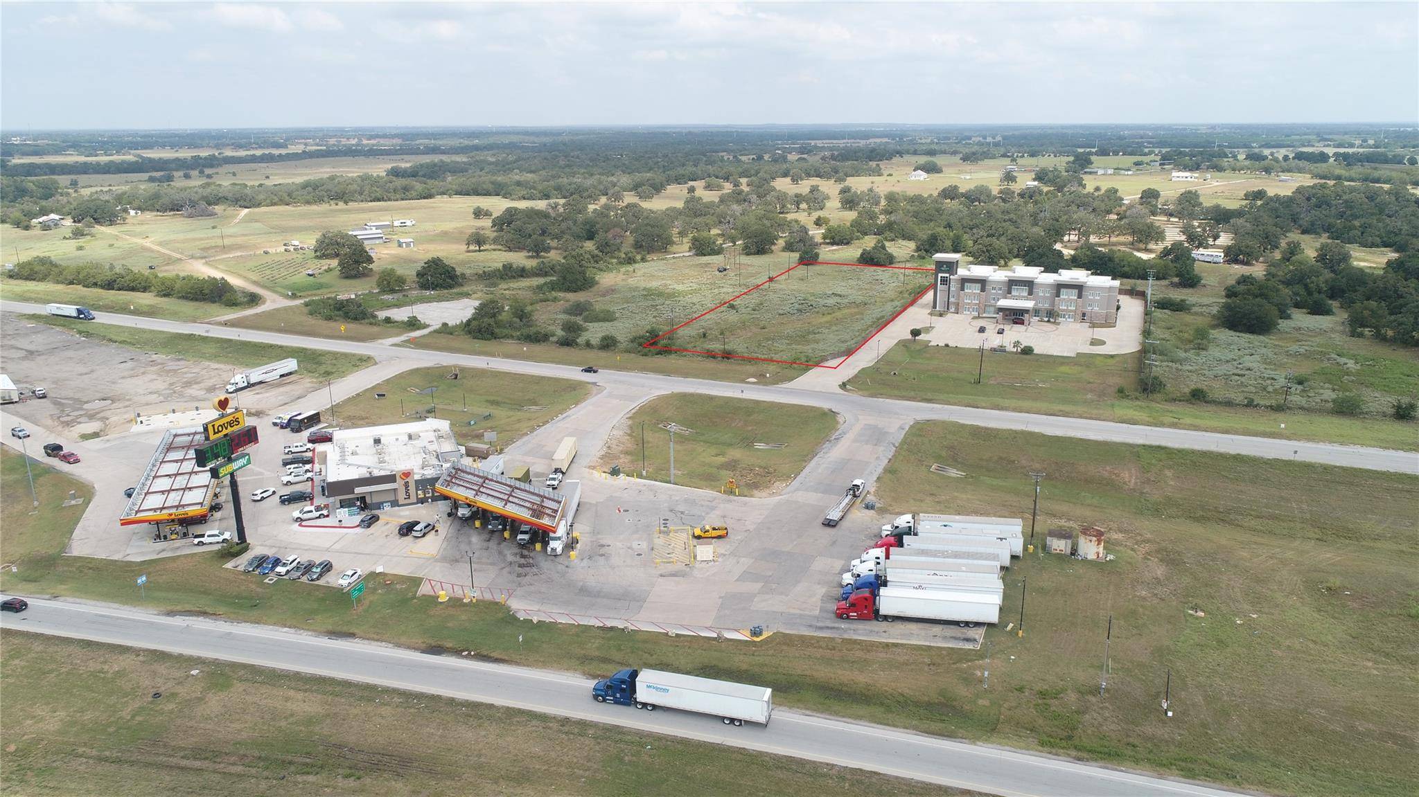 197 E Highway 90 HWY, Luling, TX 78648