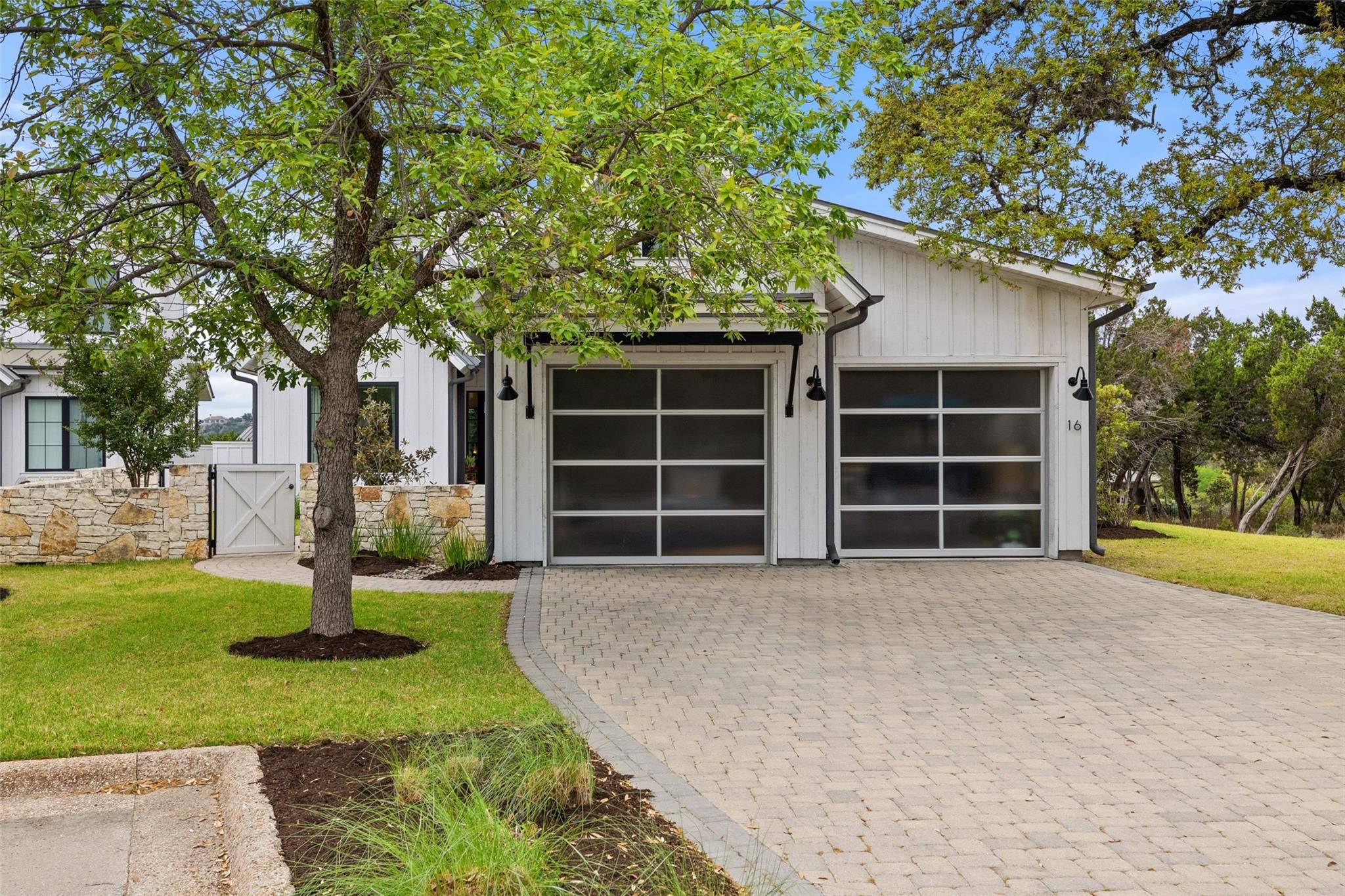 19601 Flying J BLVD #16, Spicewood, TX 78669