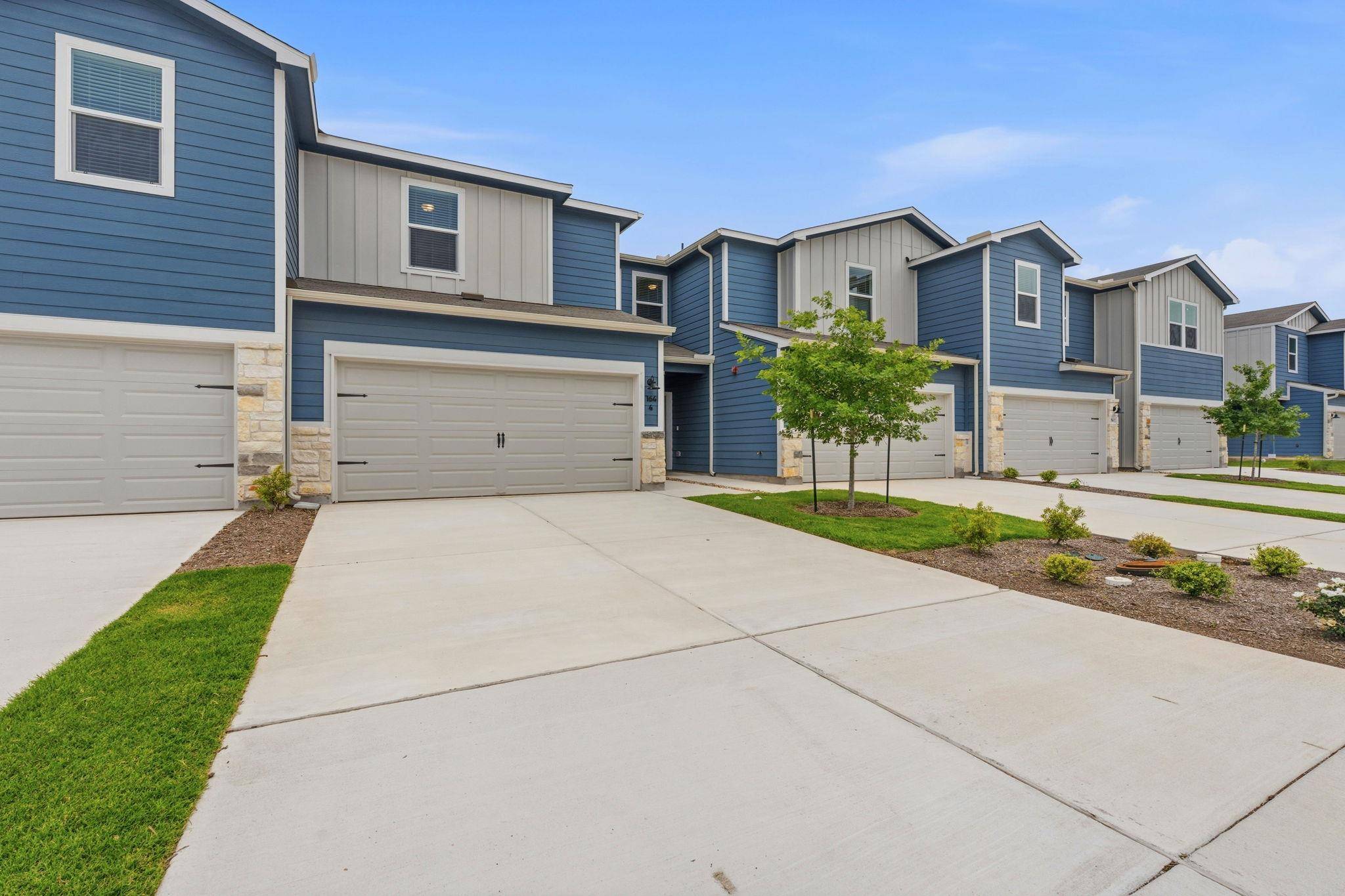 164 Cinnabar LN #4, Kyle, TX 78640