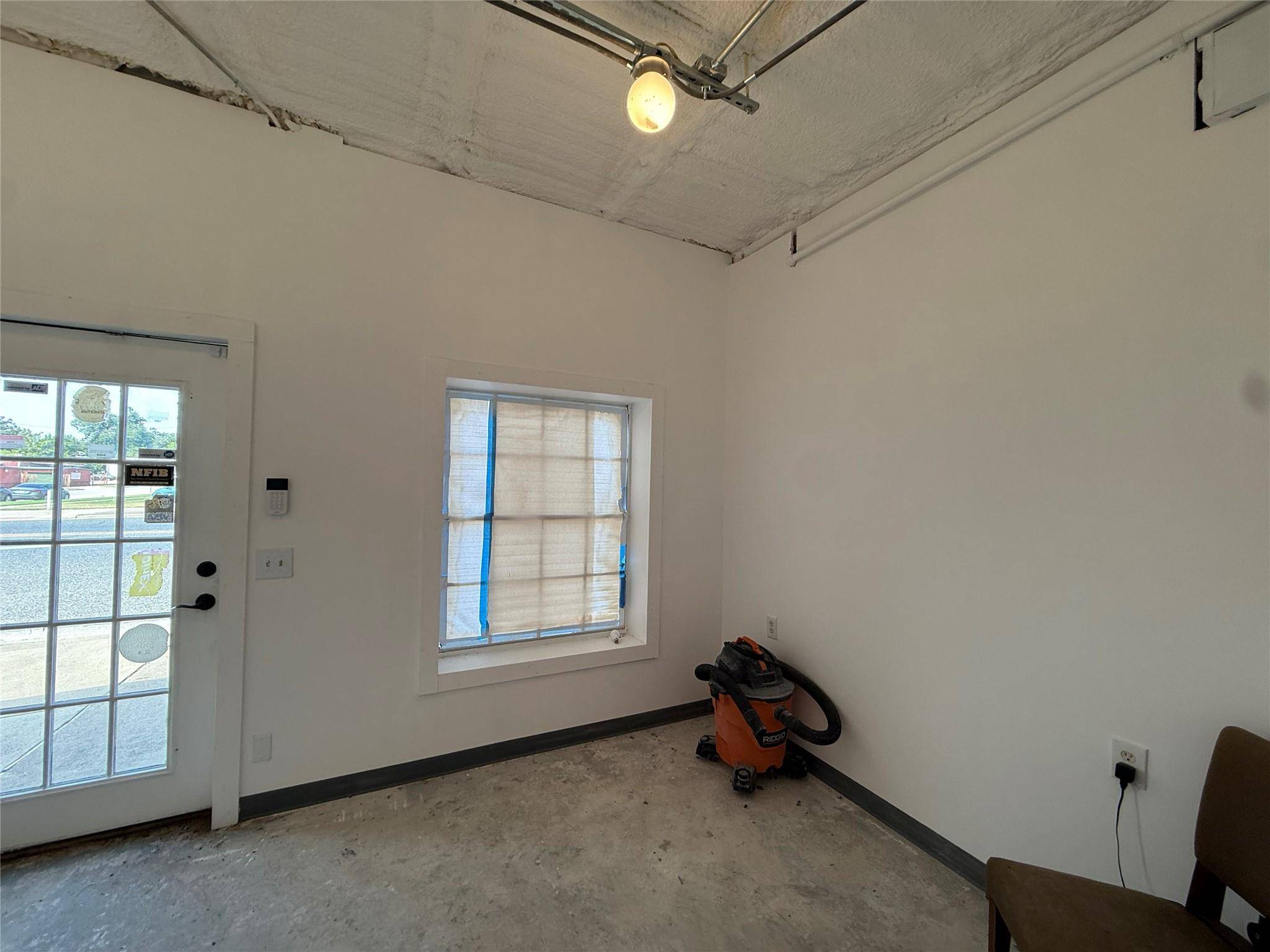 117 S Main ST, Elgin, TX 78621