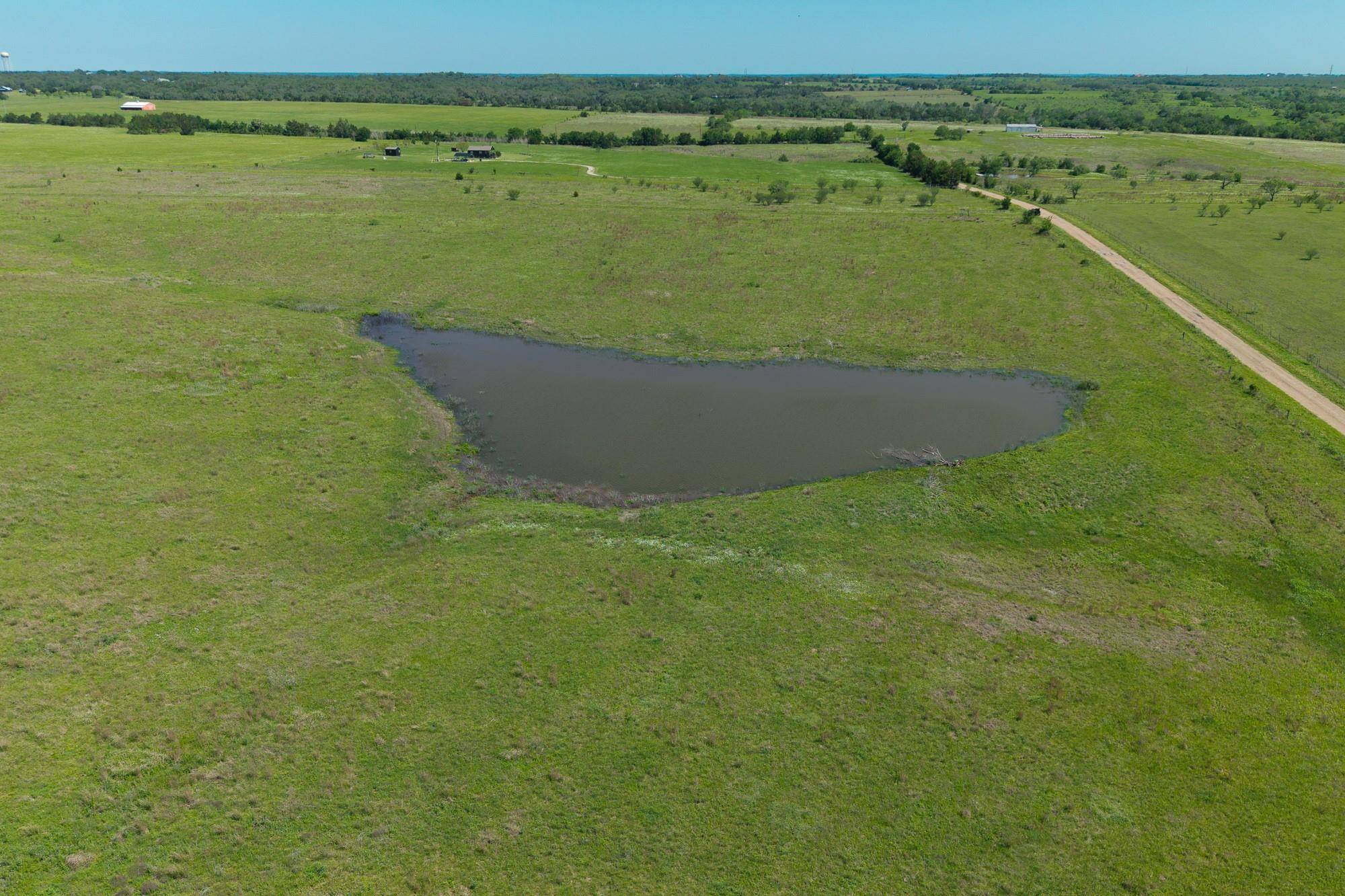 1571 Schulze RD, Schulenburg, TX 78956