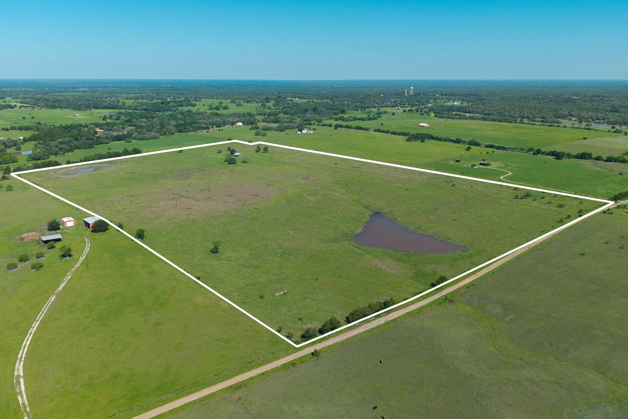 1571 Schulze RD, Schulenburg, TX 78956