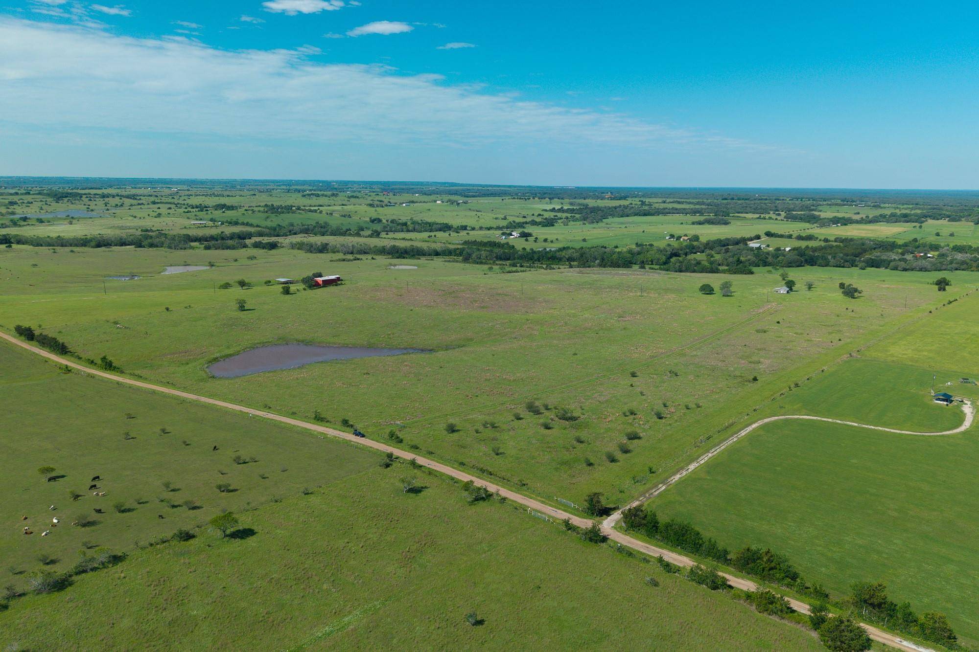 1571 Schulze RD, Schulenburg, TX 78956