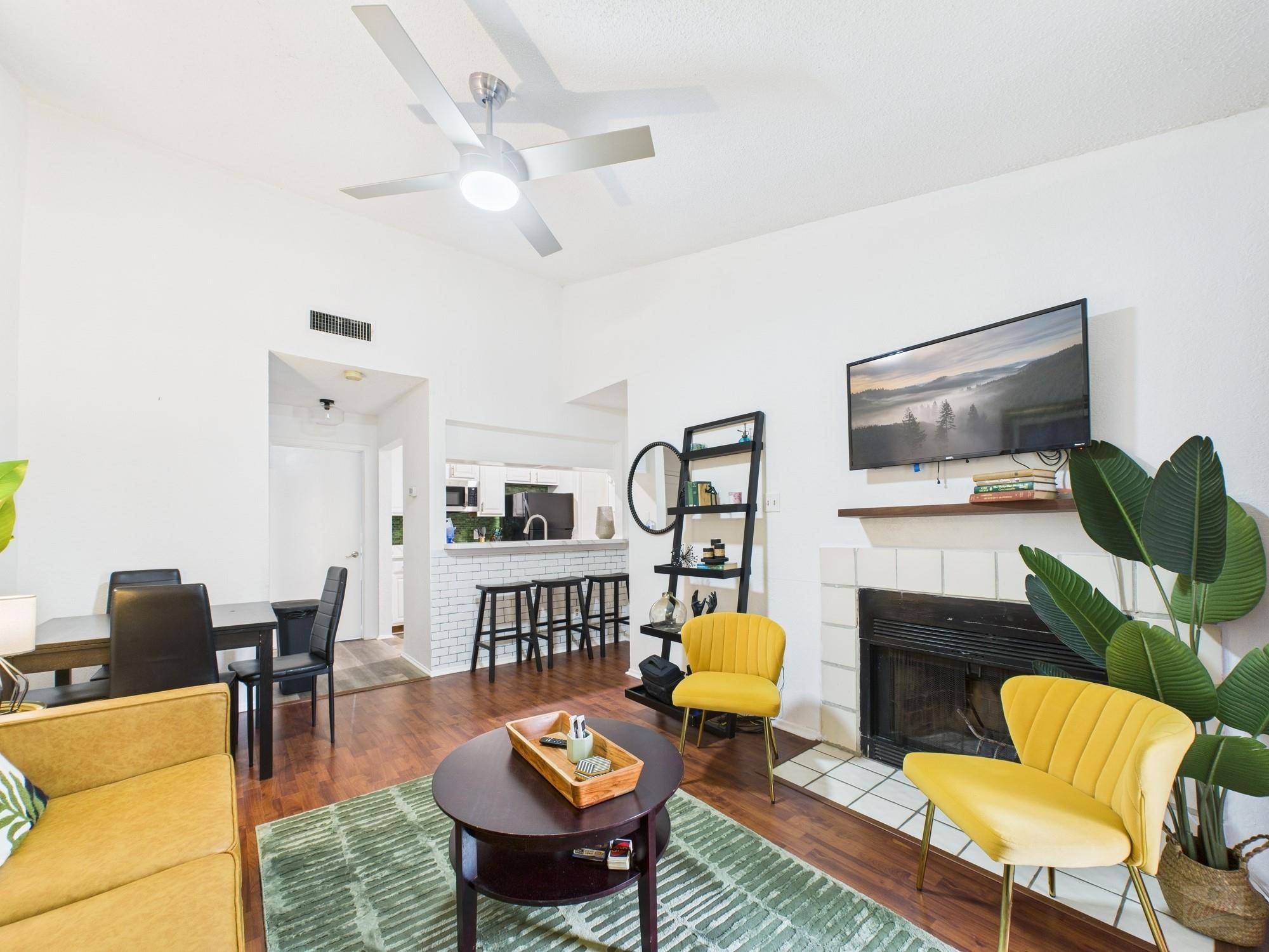 806 W 24th ST #300, Austin, TX 78705