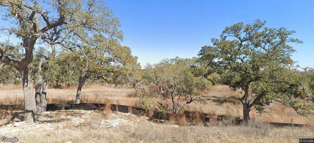 233 Crosswater LN, Dripping Springs, TX 78620