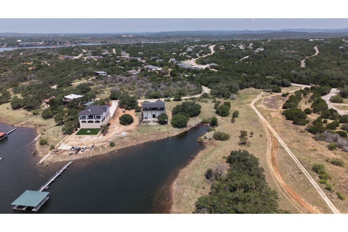 21307 Cardinal Ave, Lago Vista, TX 78645