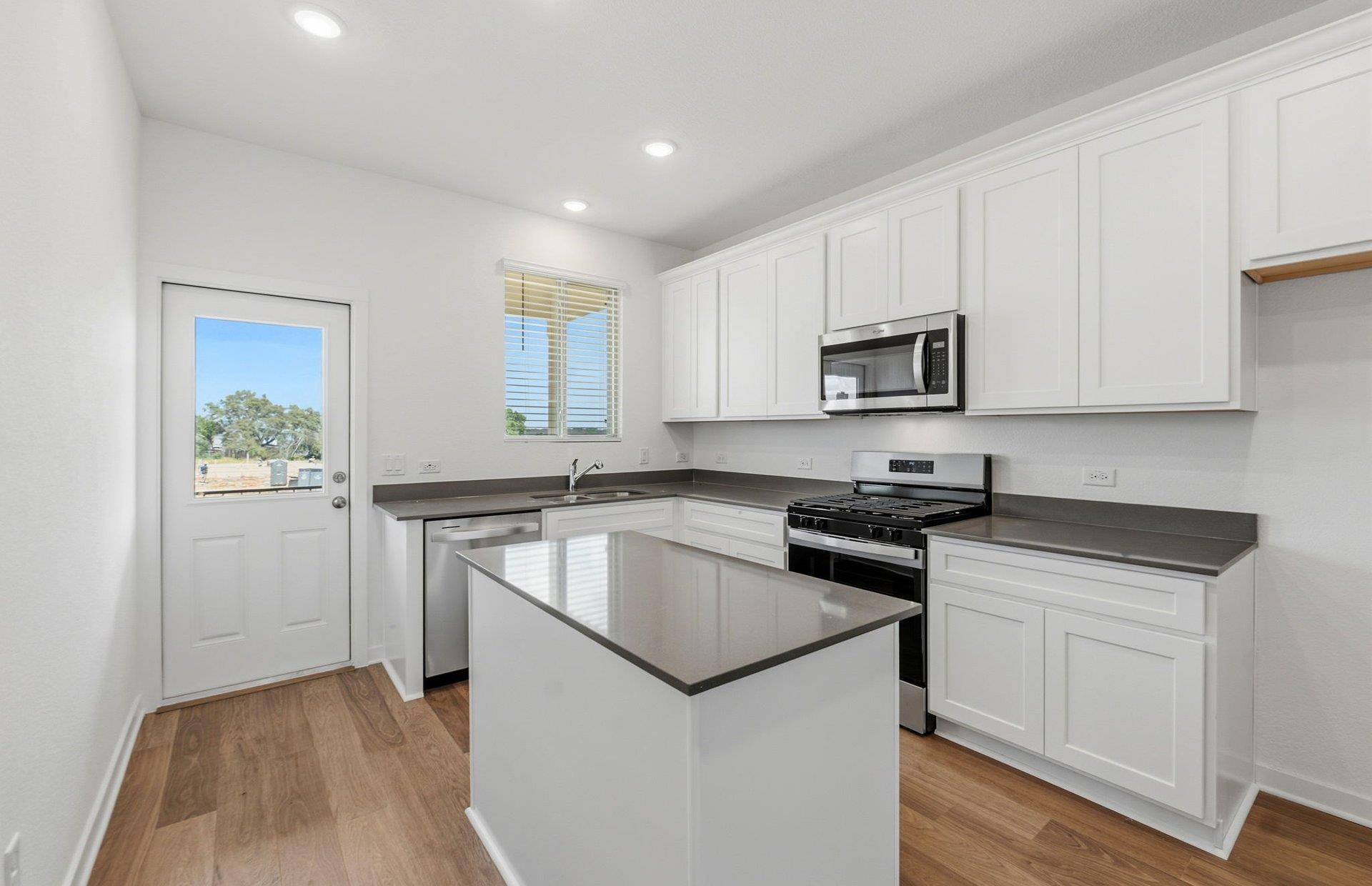 108 Blackfoot Daisy PATH, San Marcos, TX 78666