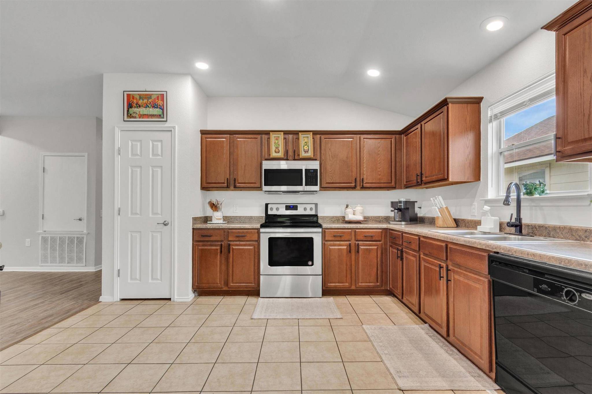 6105 Constellation CIR, Del Valle, TX 78617