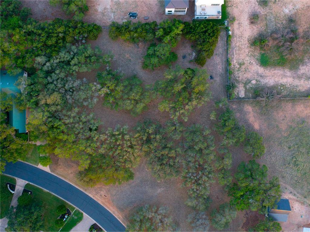 26039 Masters PKWY, Spicewood, TX 78669