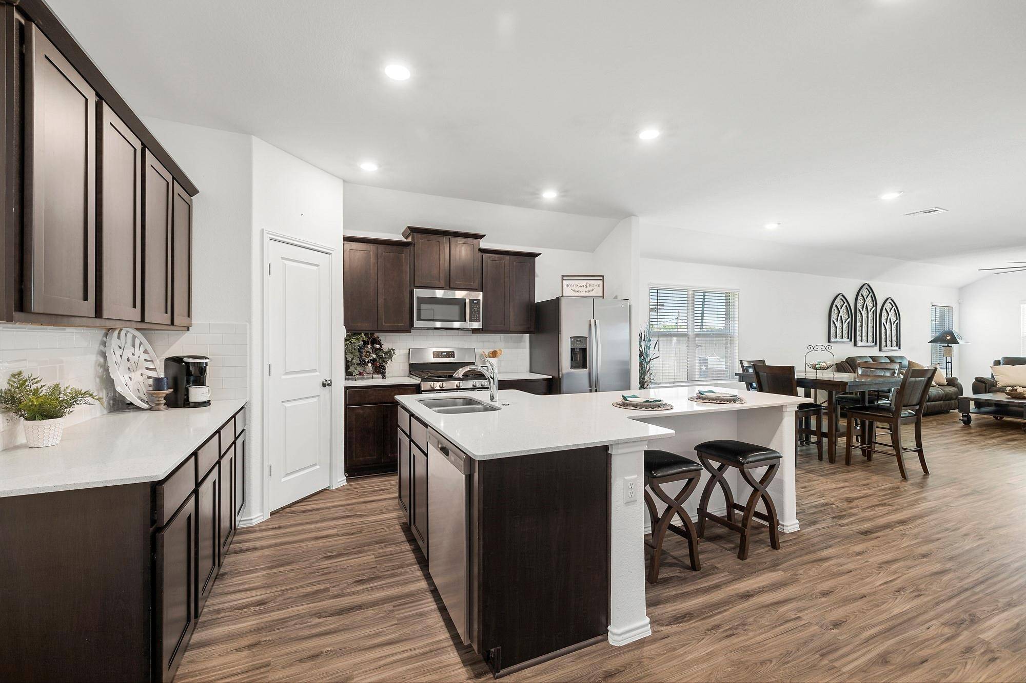237 Escondido CIR, San Marcos, TX 78666