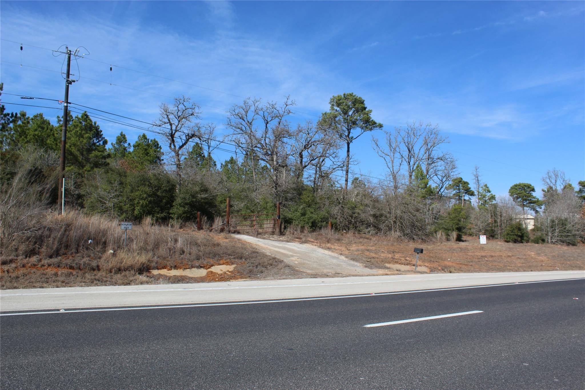 736 Highway 21 HWY E, Bastrop, TX 78602