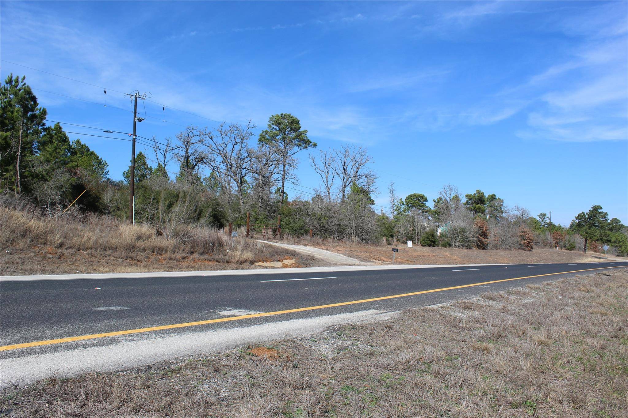 736 Highway 21 HWY E, Bastrop, TX 78602