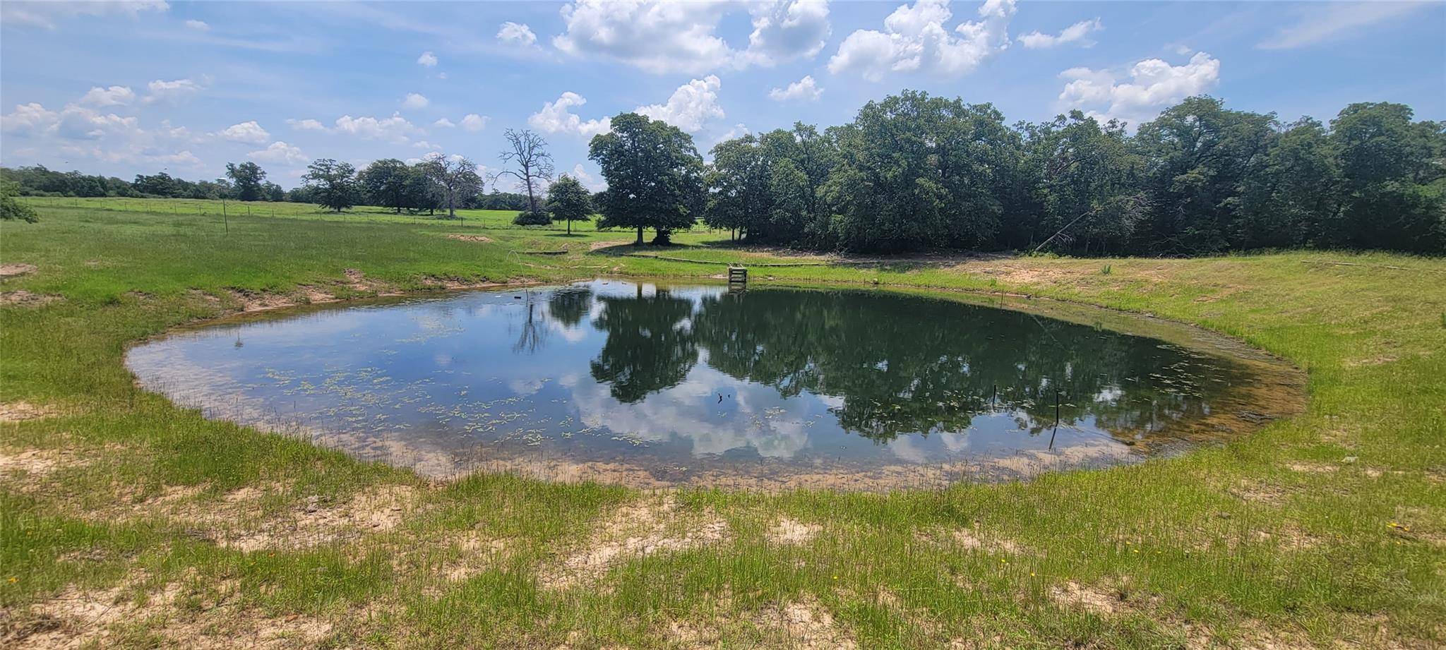 3321 County Road 457, Thorndale, TX 76577