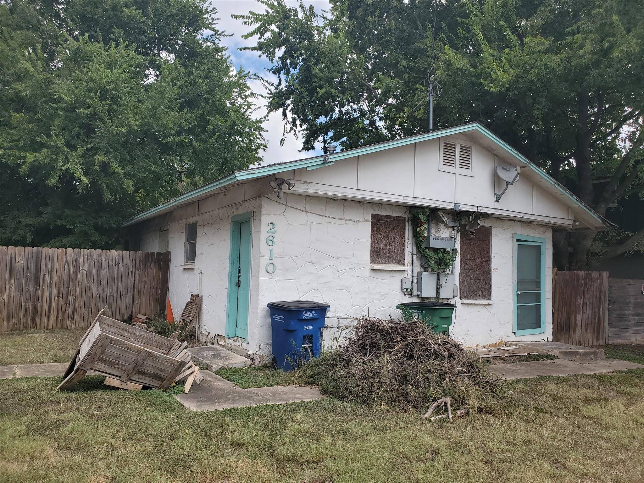 2610 Rogers Ave, Austin, TX 78722