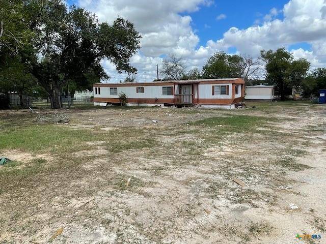 722 School ST, Kenedy, TX 78119