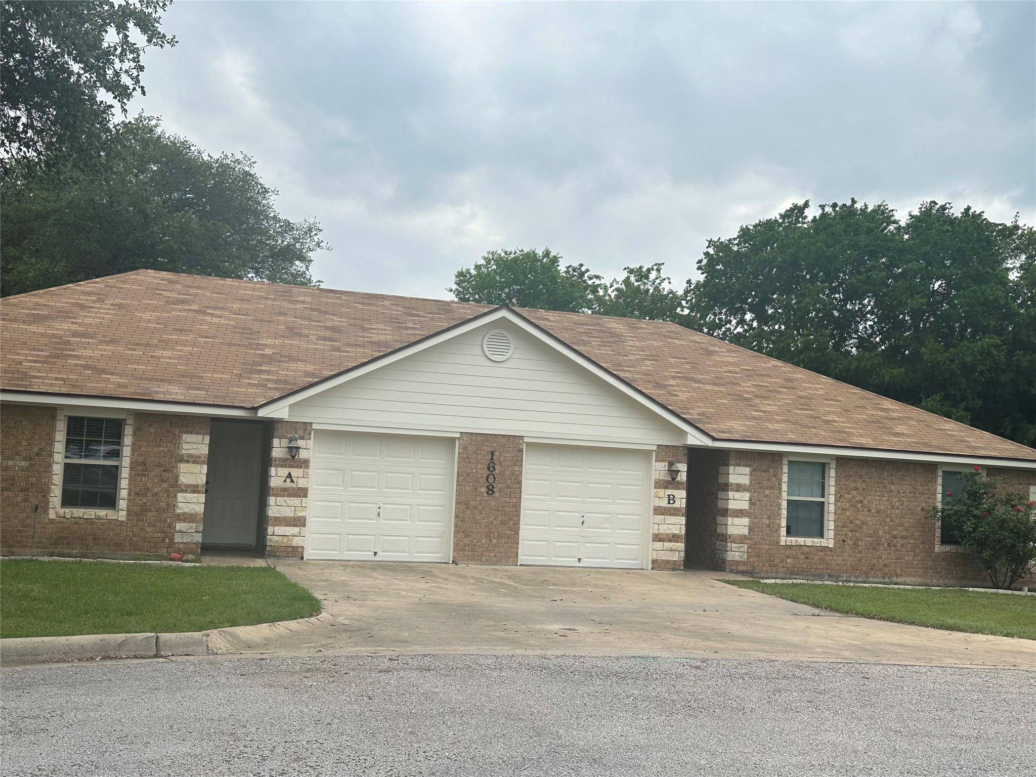 1608 Libby LN, Harker Heights, TX 76548