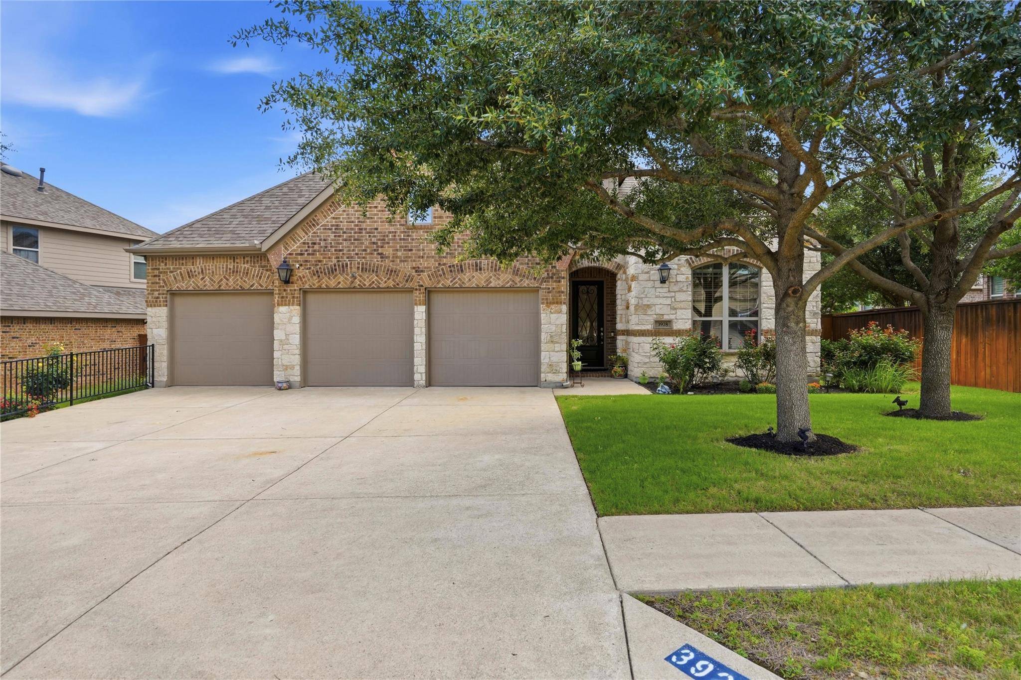 3928 Cole Valley LN, Round Rock, TX 78681