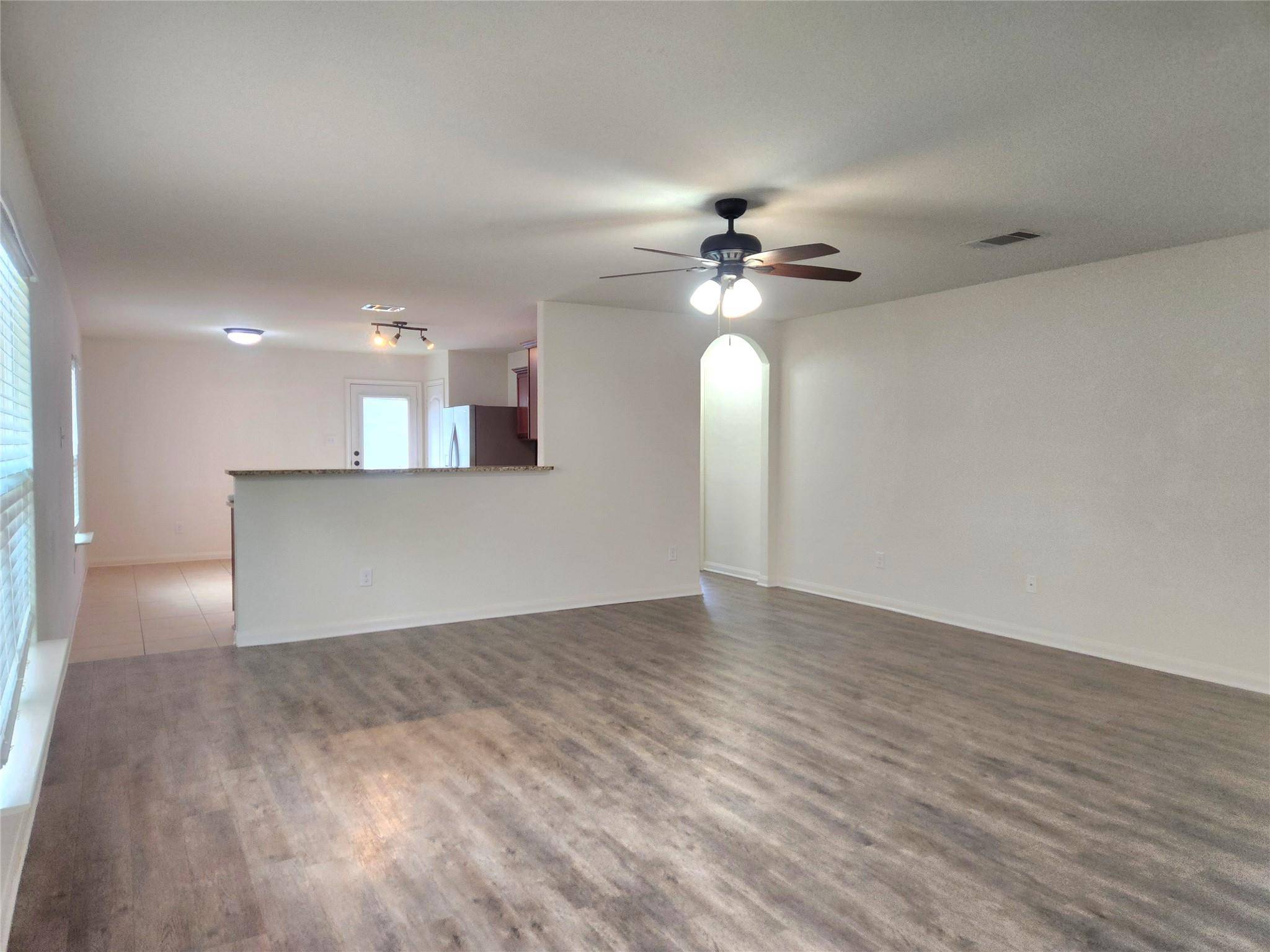1616 Treeta TRL, Kyle, TX 78640