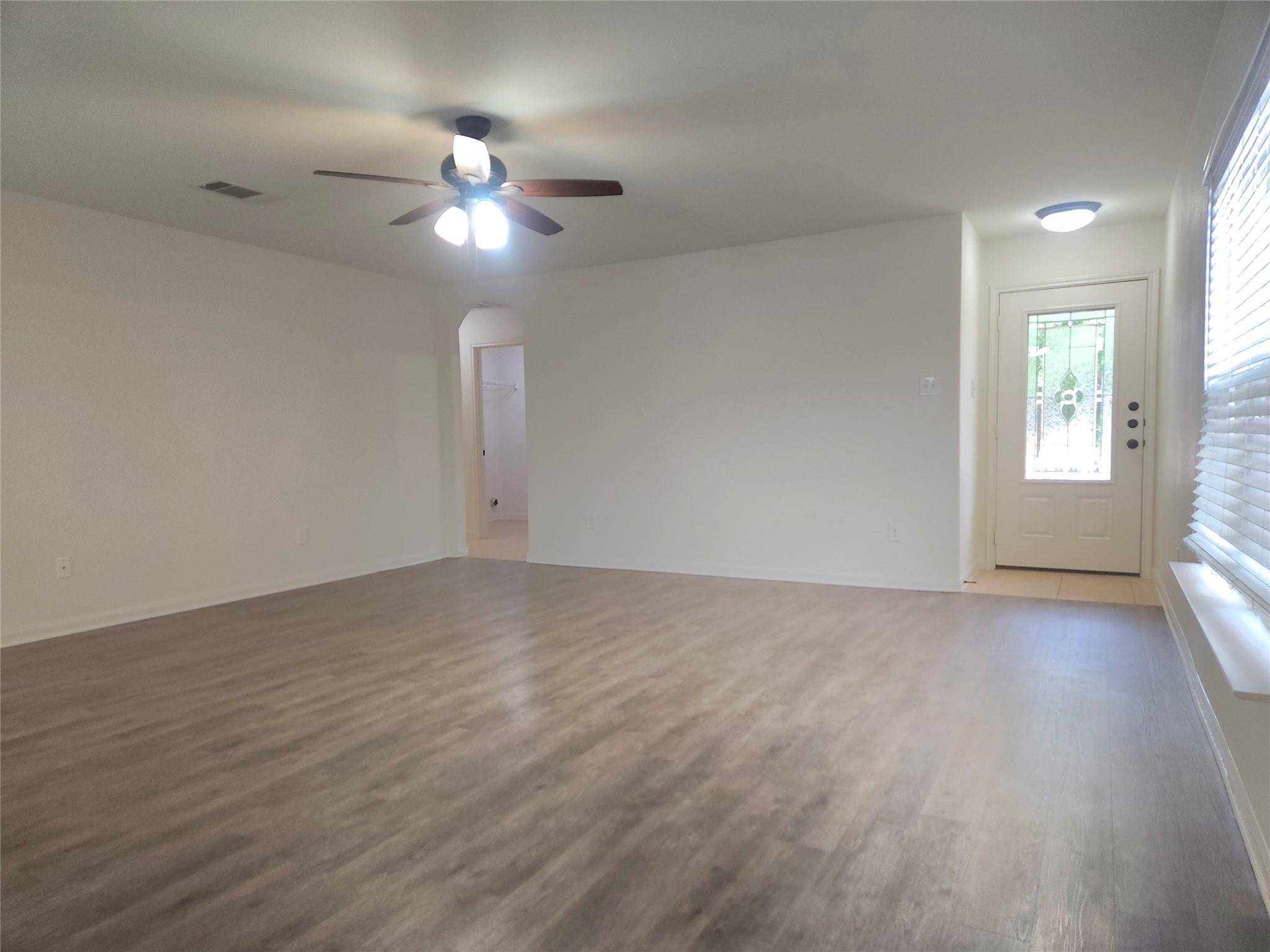 1616 Treeta TRL, Kyle, TX 78640