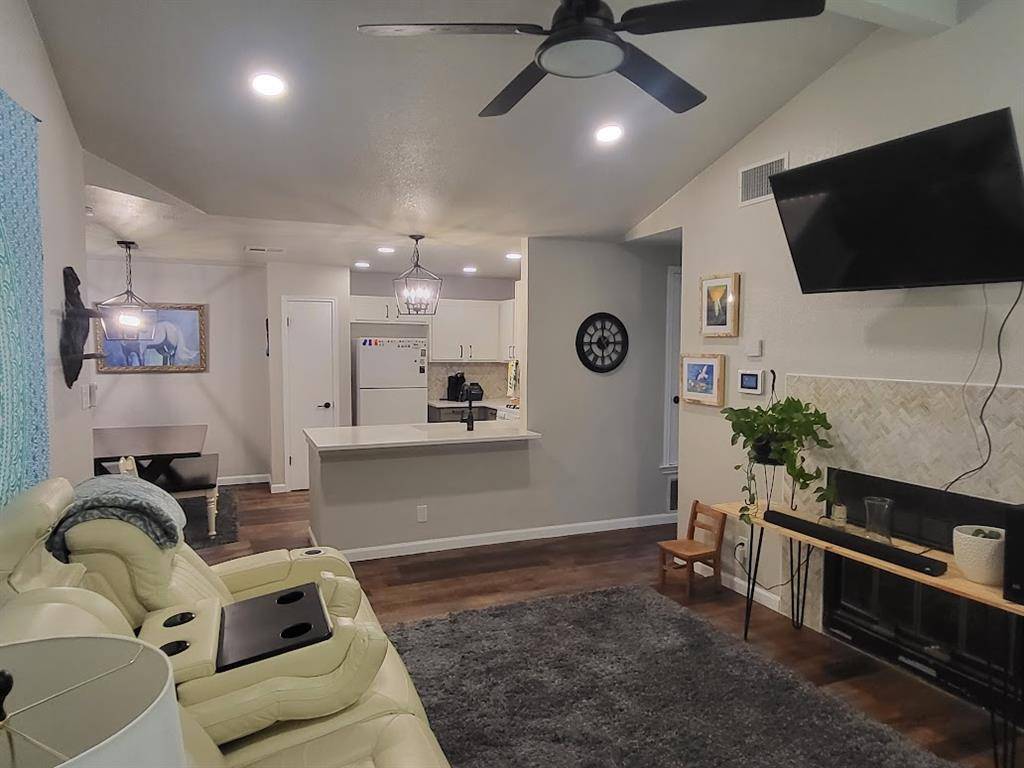 808 Russet Valley DR, Cedar Park, TX 78613