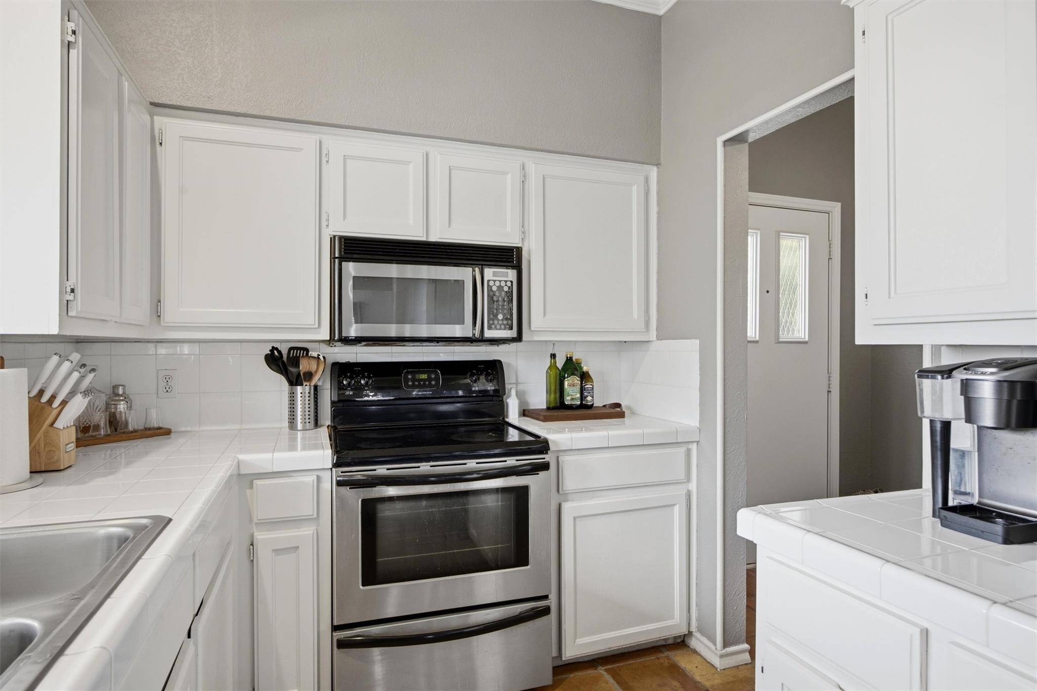 1404 Norwalk LN #201, Austin, TX 78703
